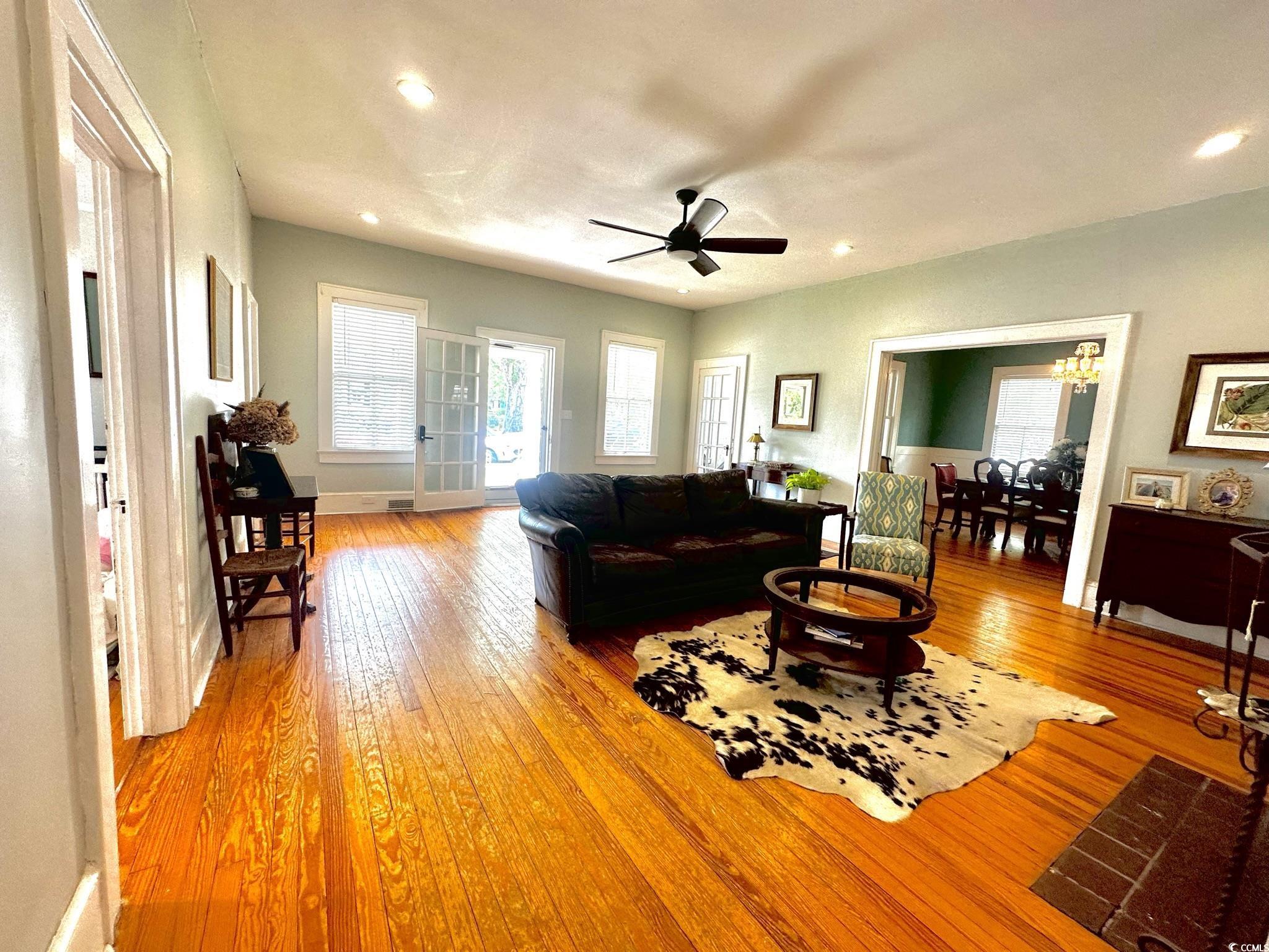 124 Orange St. Property Photo 2