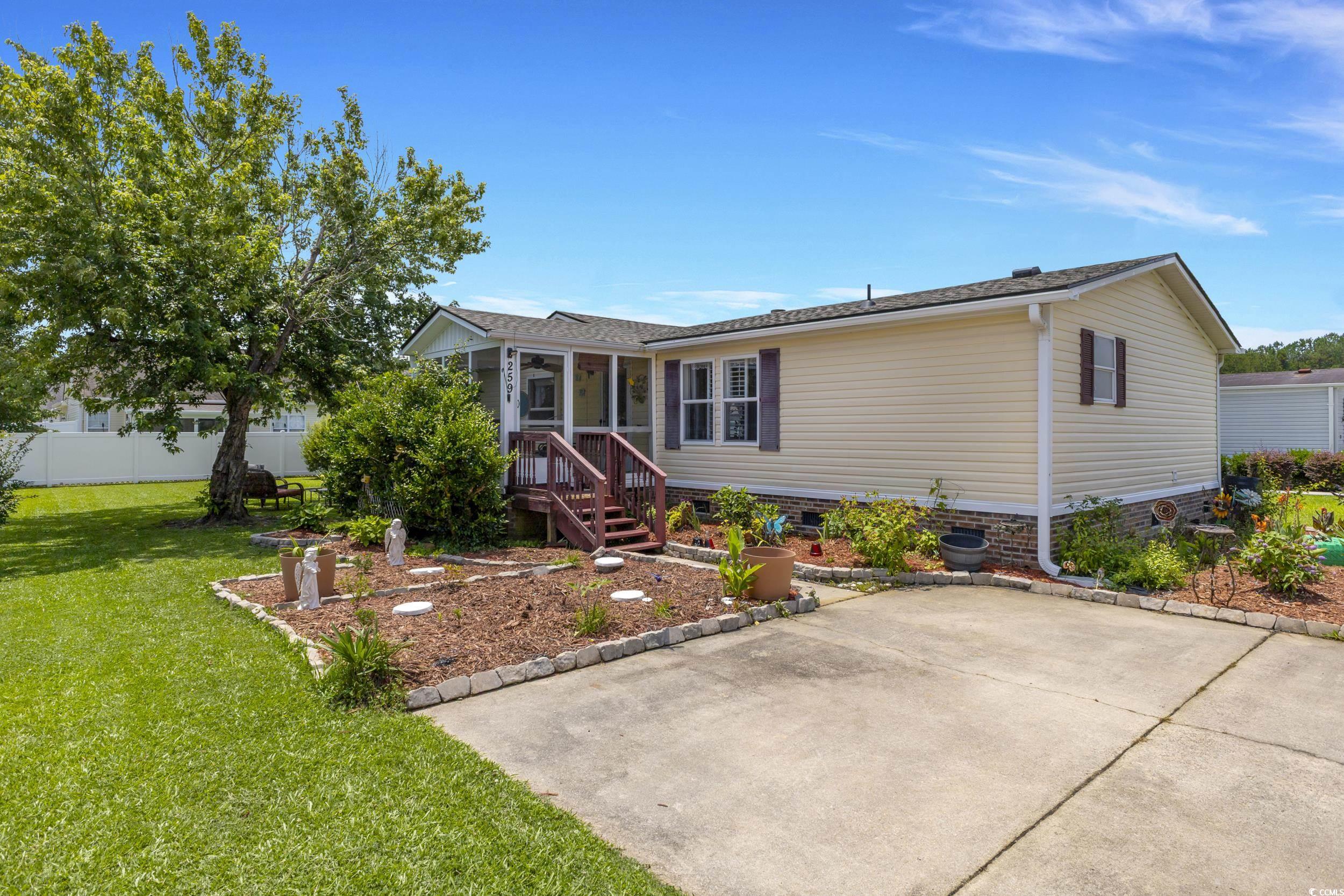 259 Iroquis Trail Property Photo 1