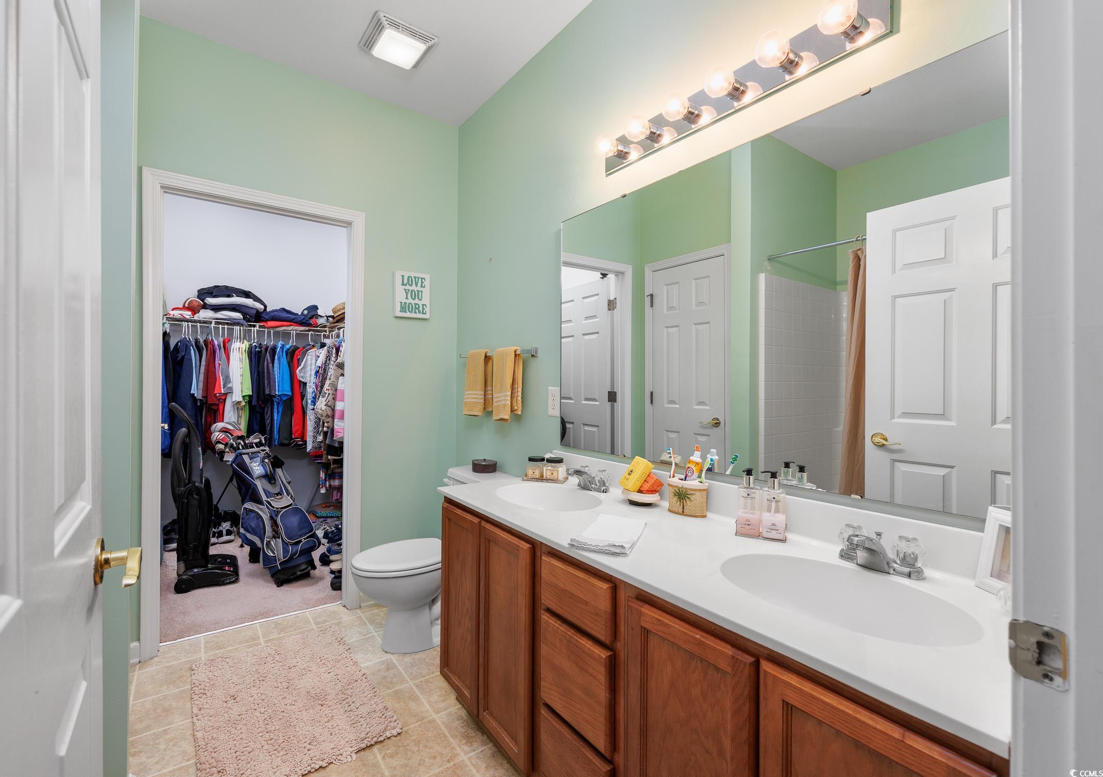 265 Connemara Dr. Property Photo 15