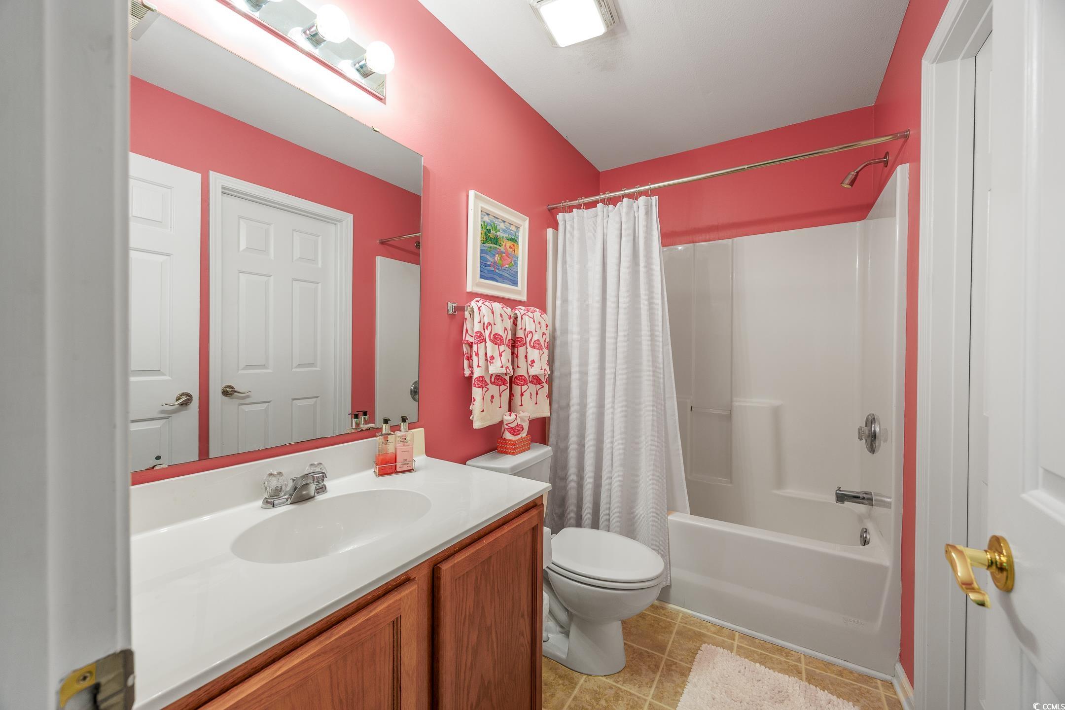 265 Connemara Dr. Property Photo 20