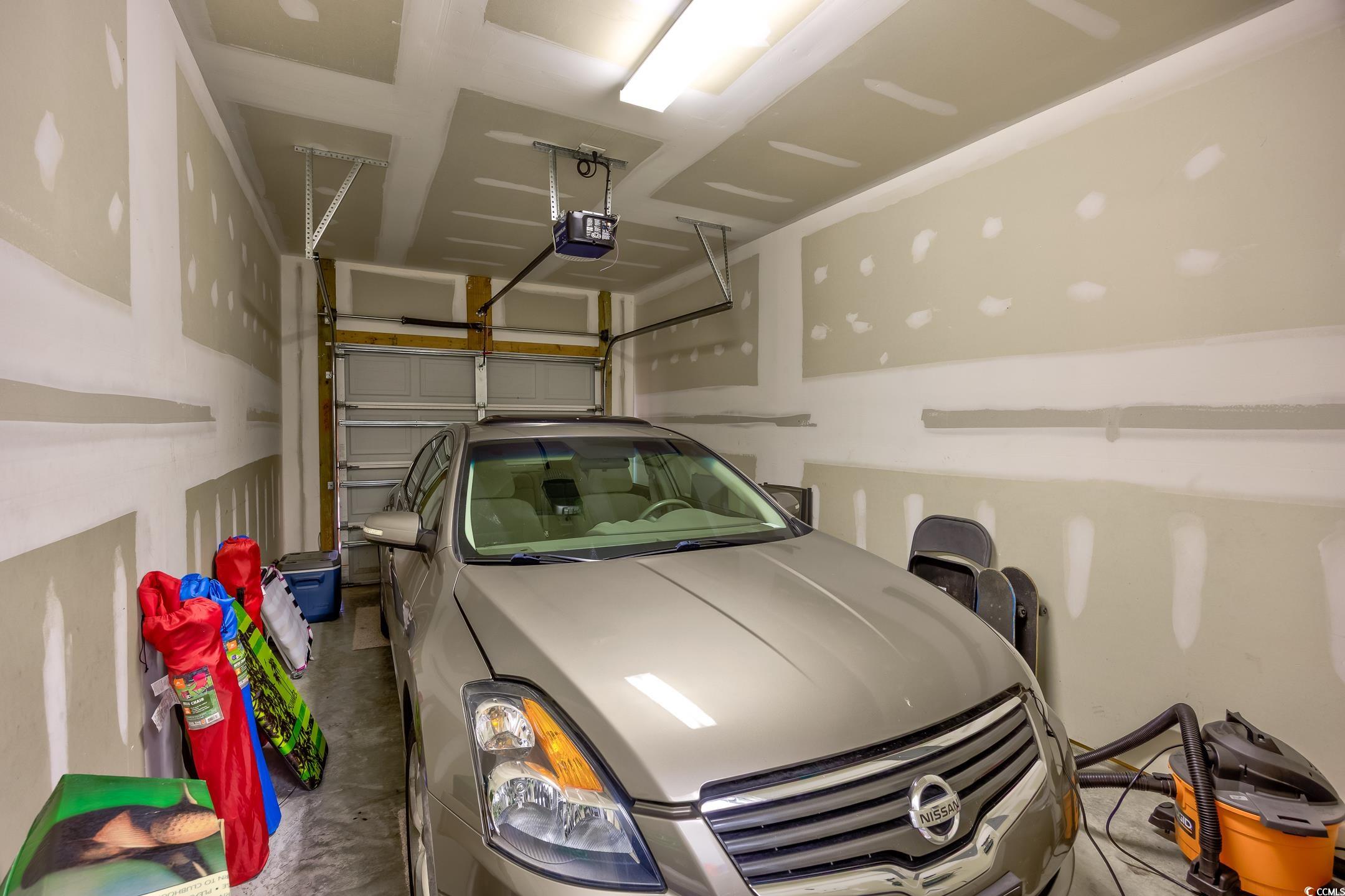 265 Connemara Dr. Property Photo 29