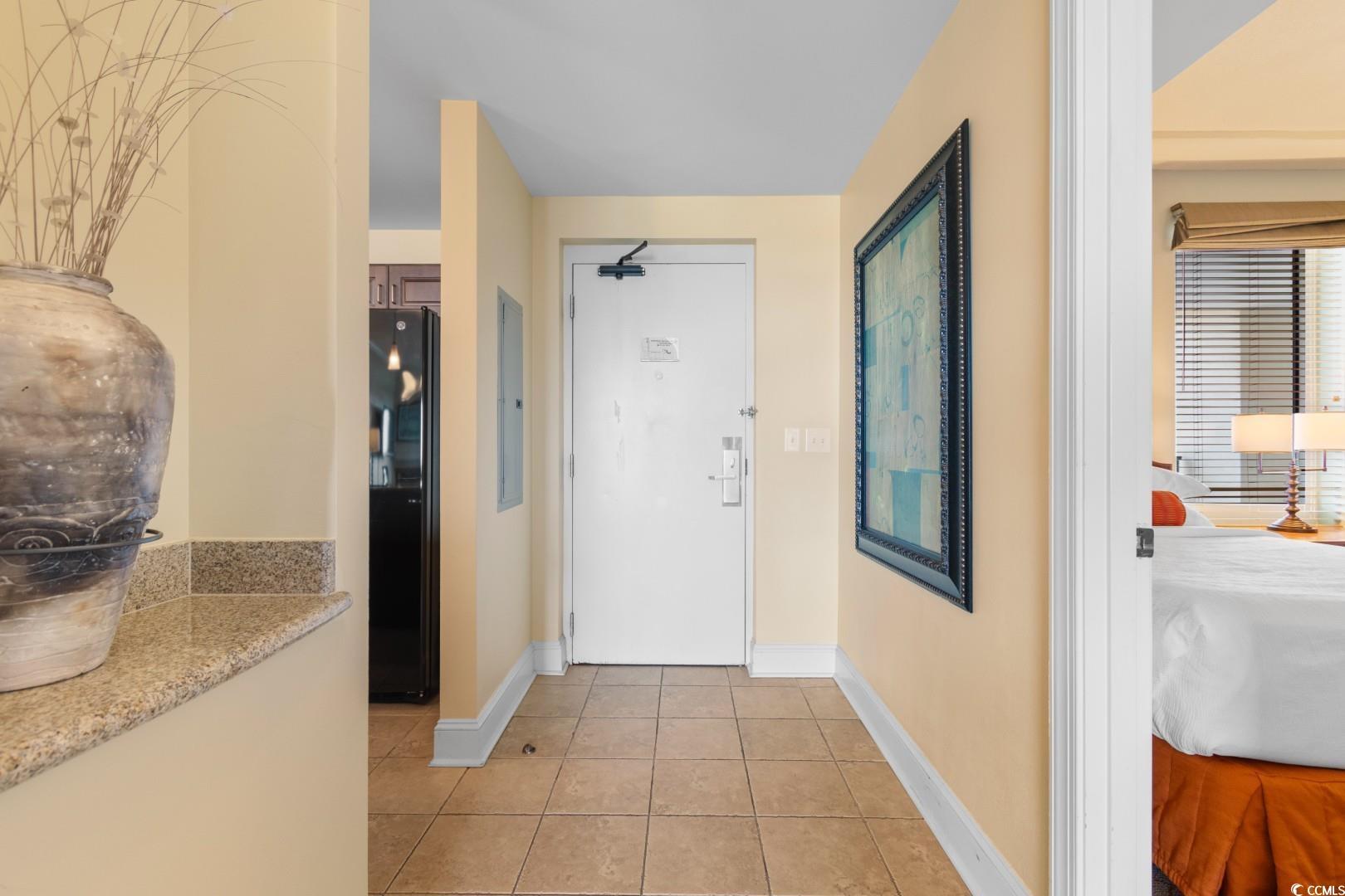 8121 Amalfi Pl. Property Photo 4