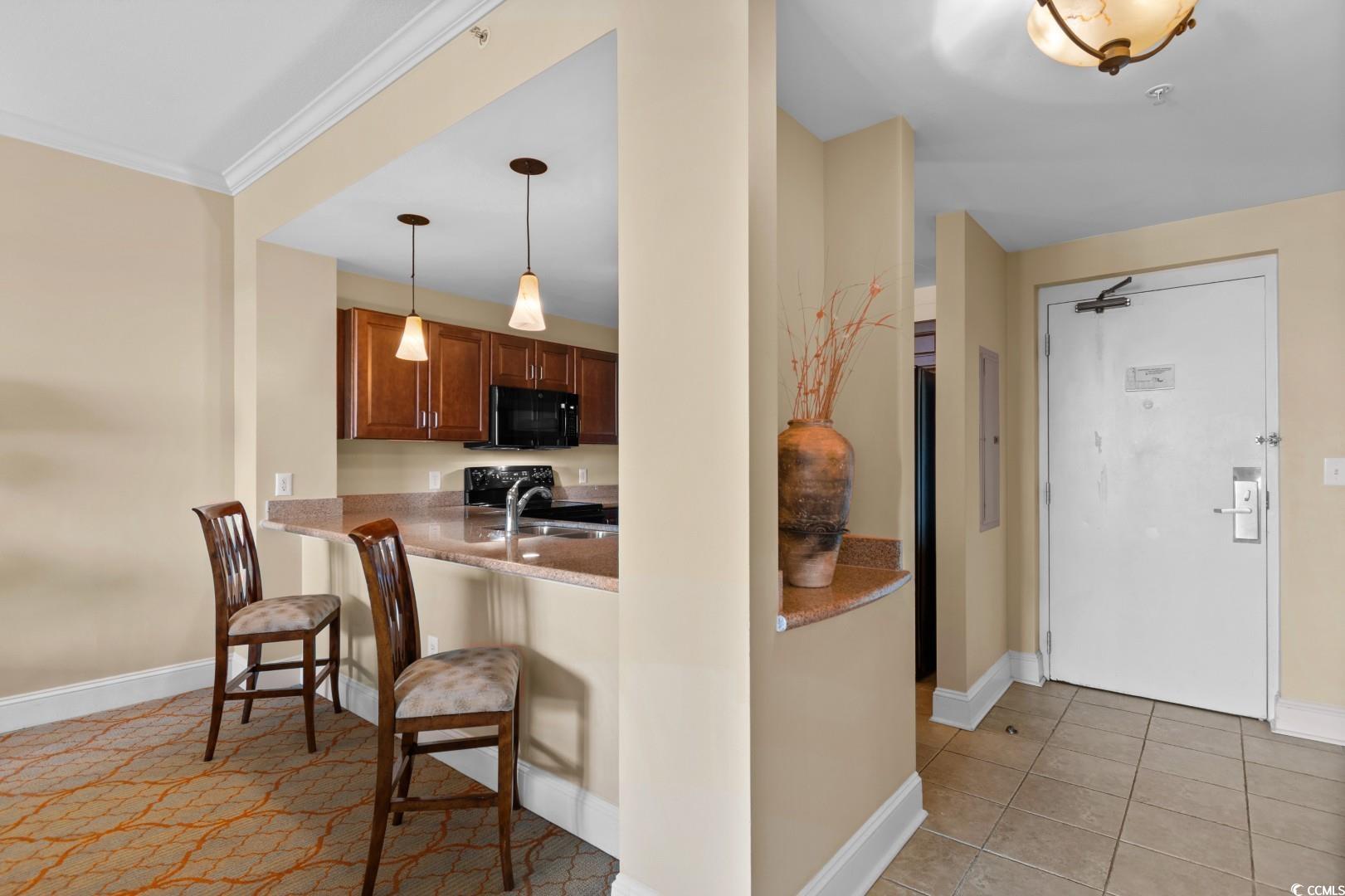 8121 Amalfi Pl. Property Photo 6