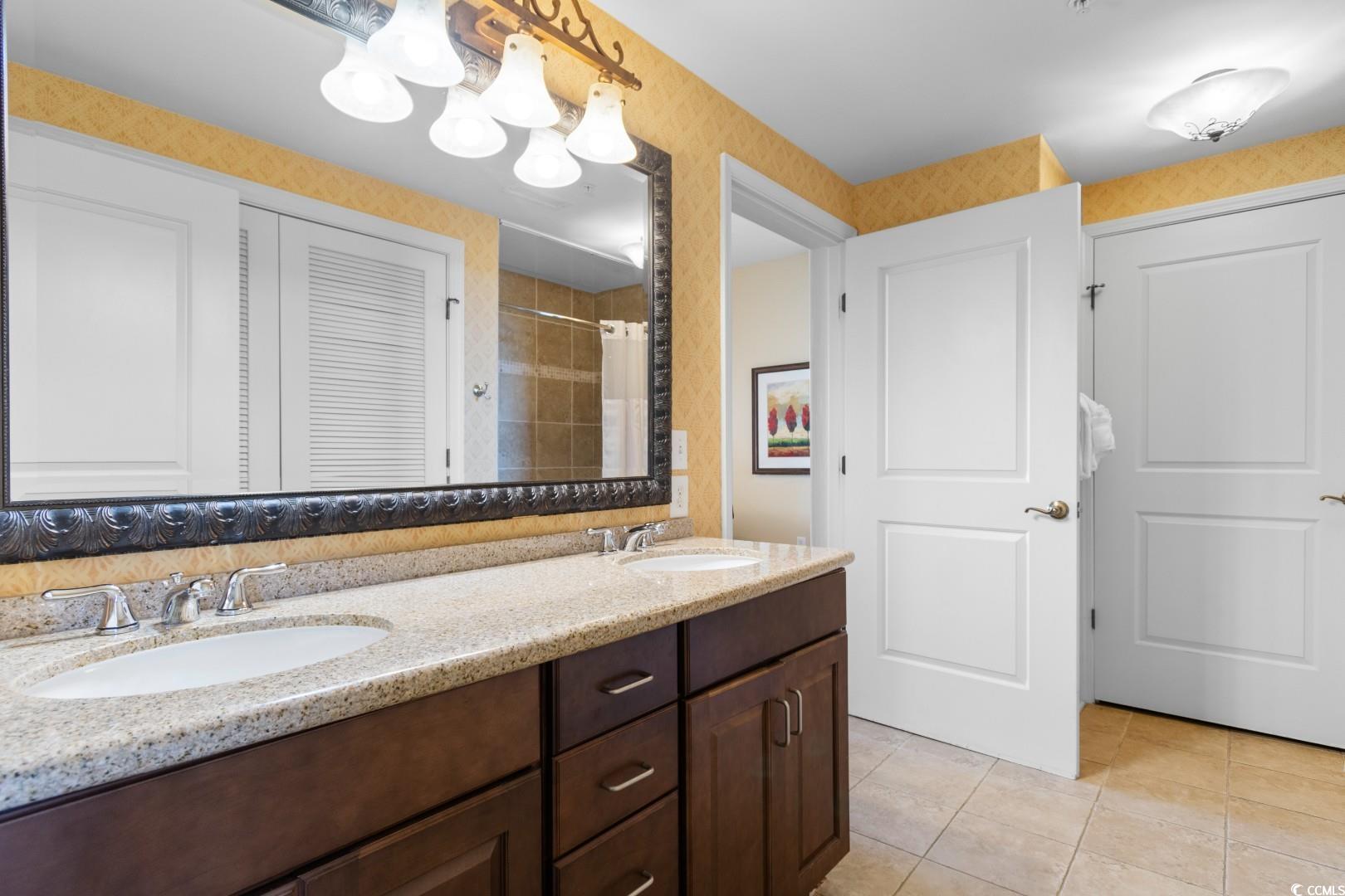 8121 Amalfi Pl. Property Photo 21