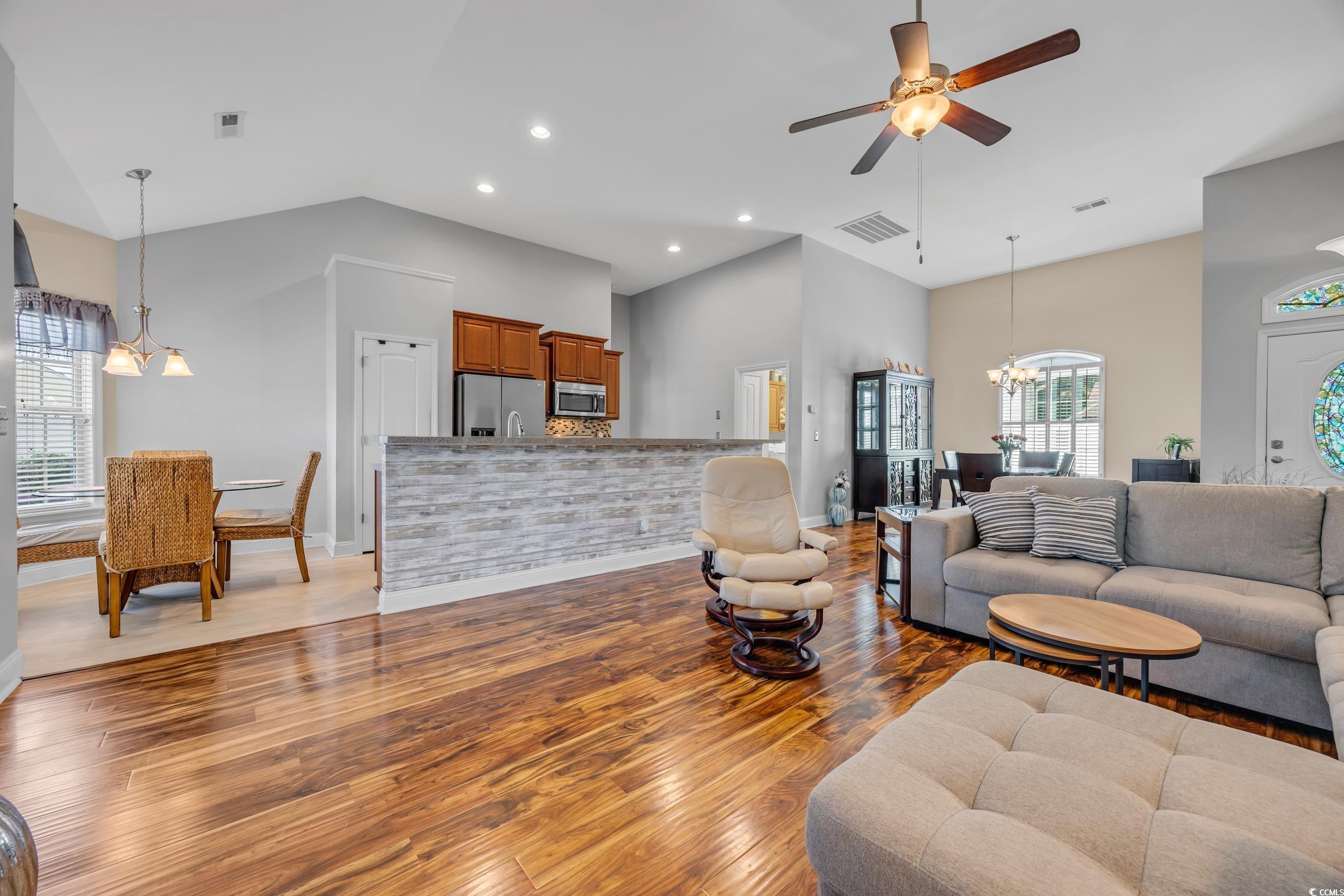 605 Fieldwoods Dr. Property Photo 10