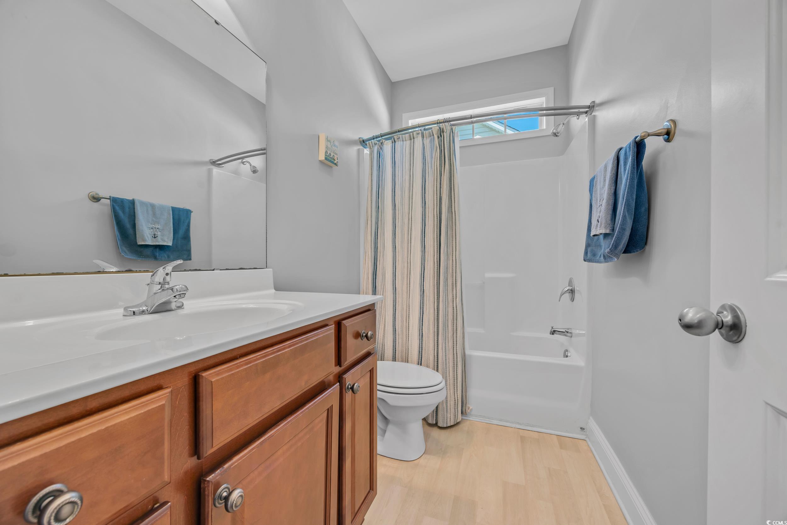605 Fieldwoods Dr. Property Photo 24