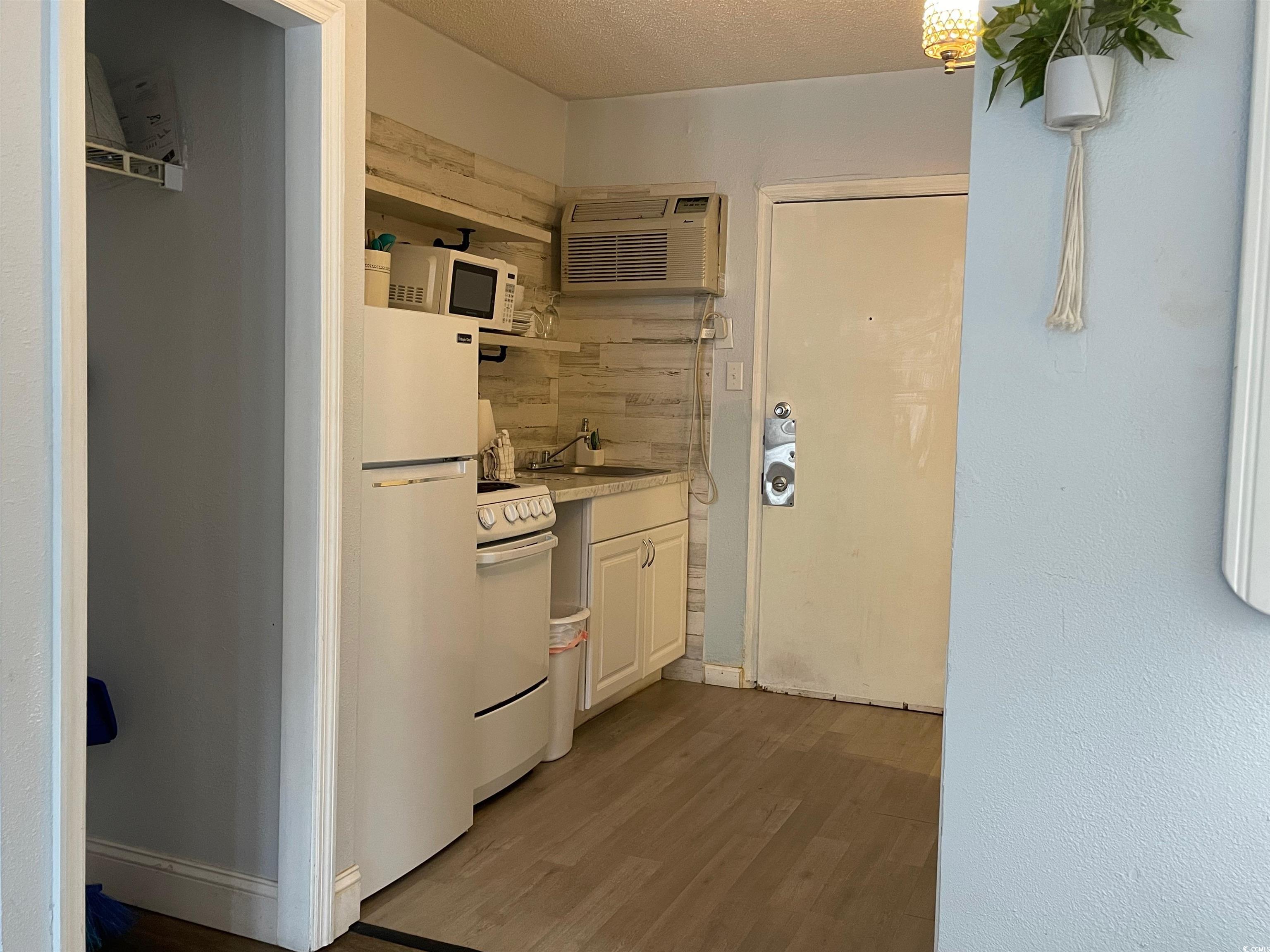 1600 Ocean Blvd. S Property Photo 5
