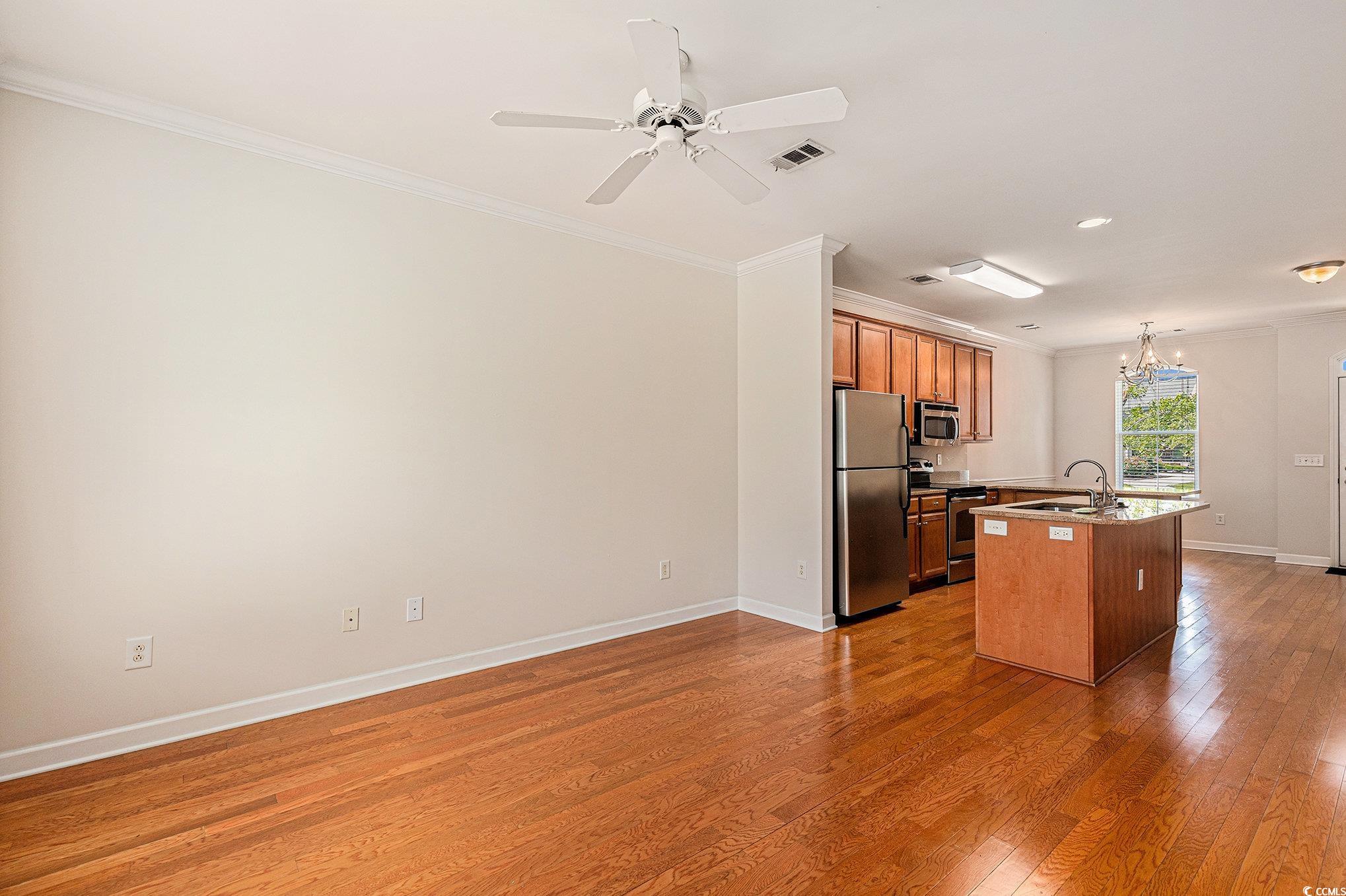 750 Howard Ave. Property Photo 8