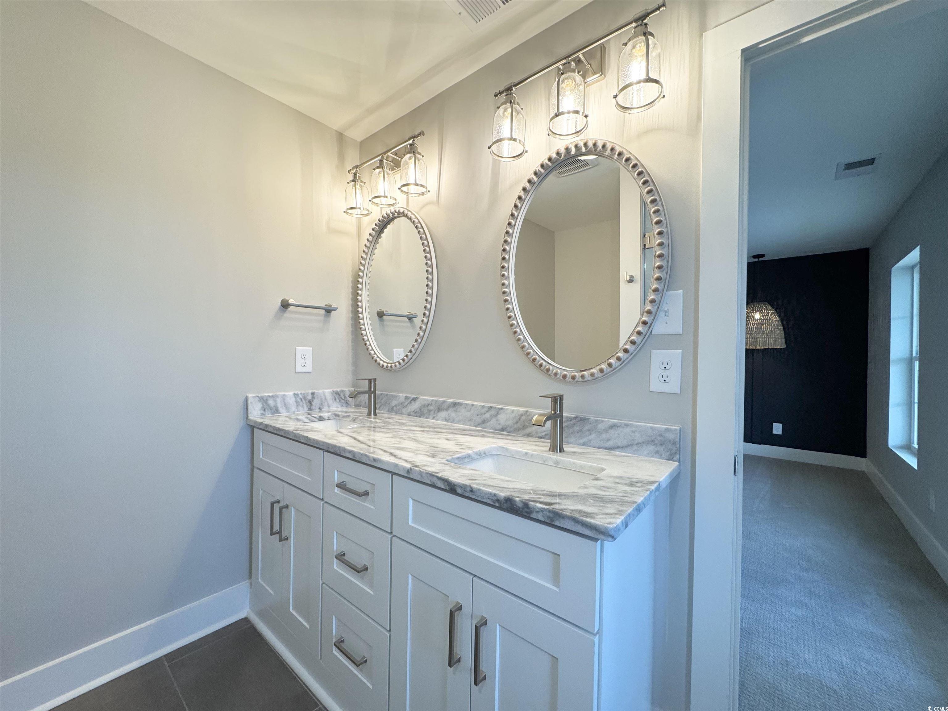 135b Sunset Dr. Property Photo 16