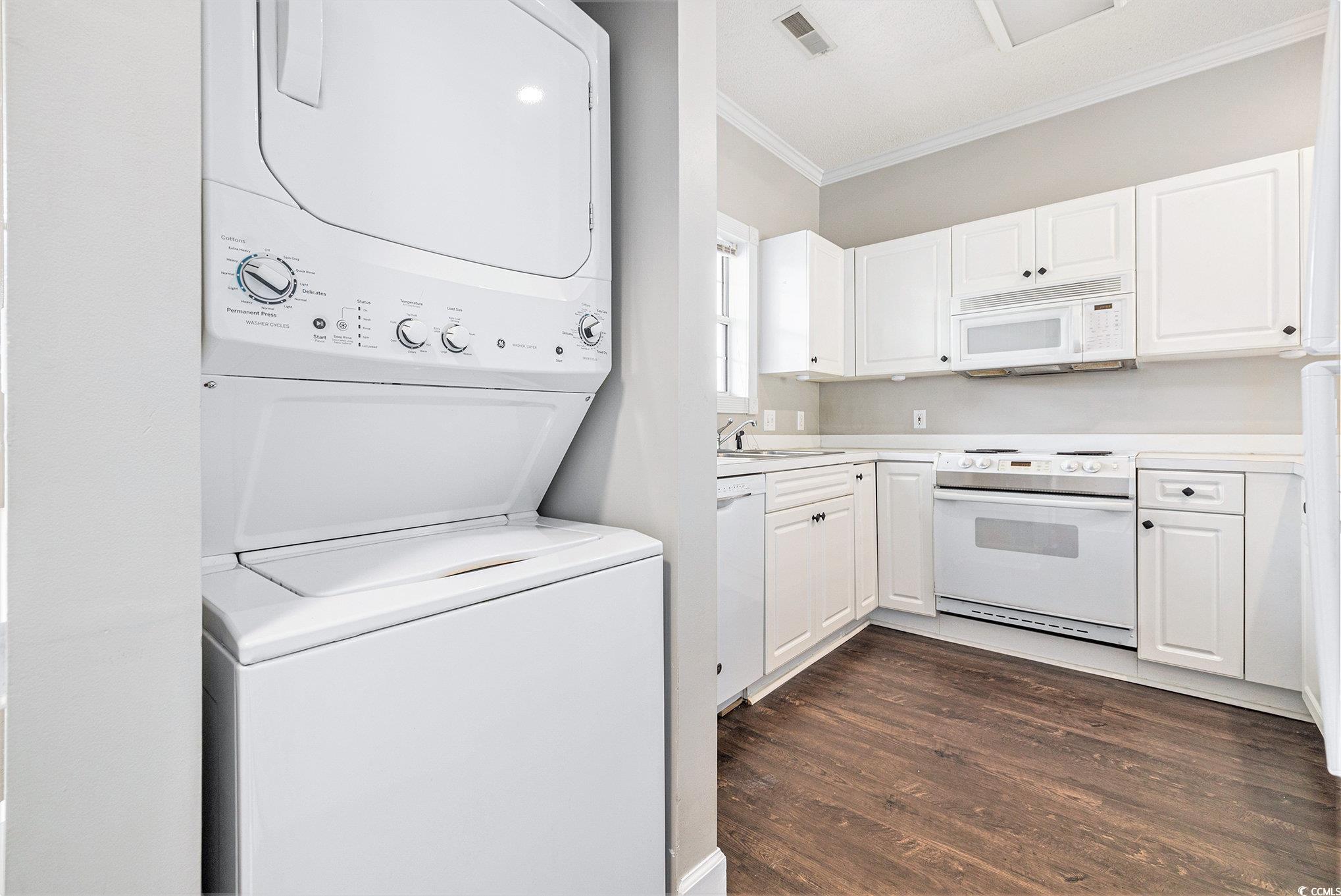 4271 Hibiscus Dr. Property Photo 14