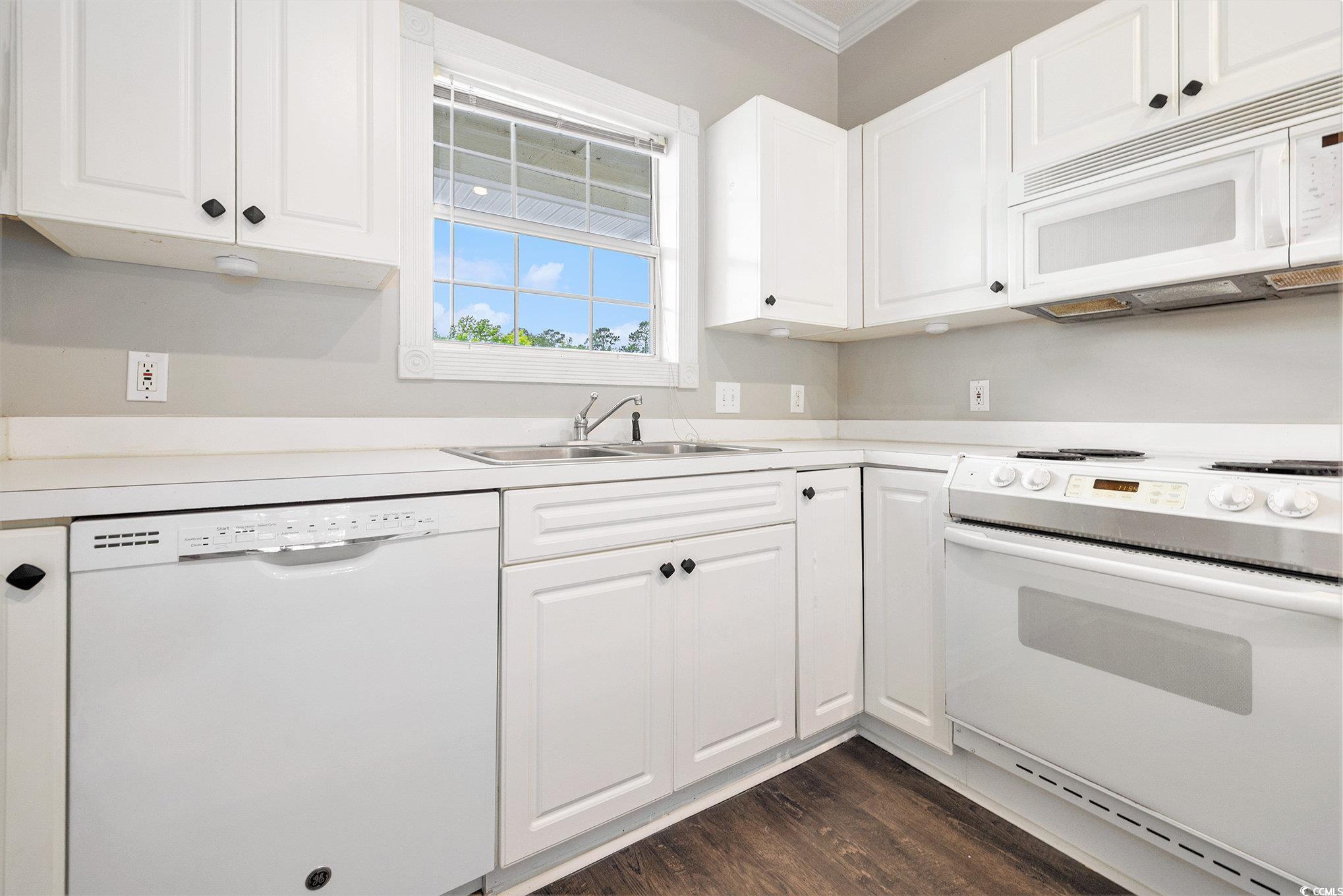 4271 Hibiscus Dr. Property Photo 17