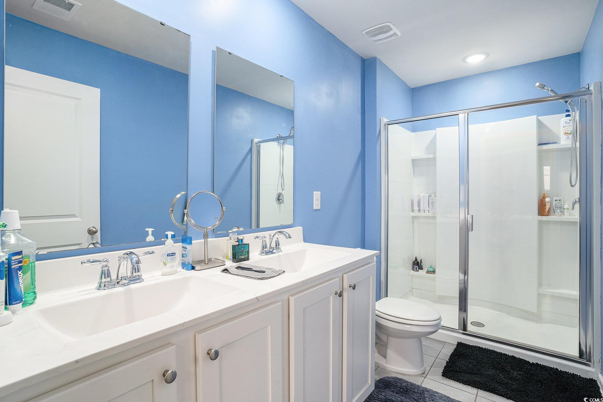 1807 Berkley Village Loop Property Photo 19