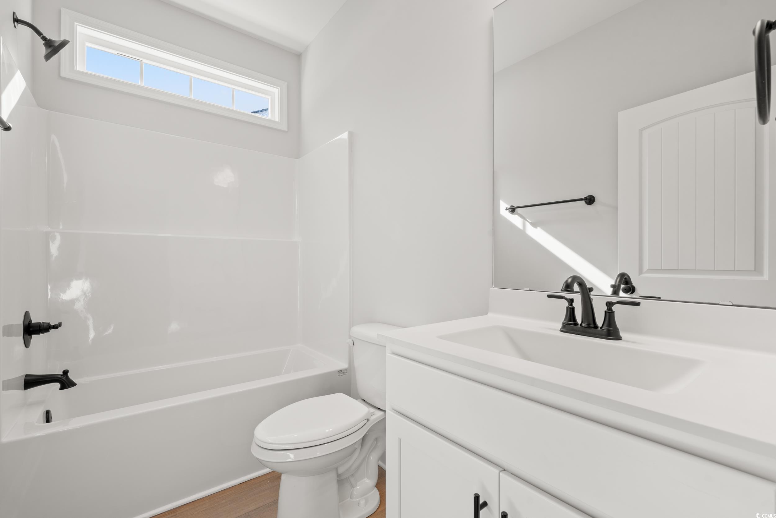 68 Henderson Way Property Photo 9