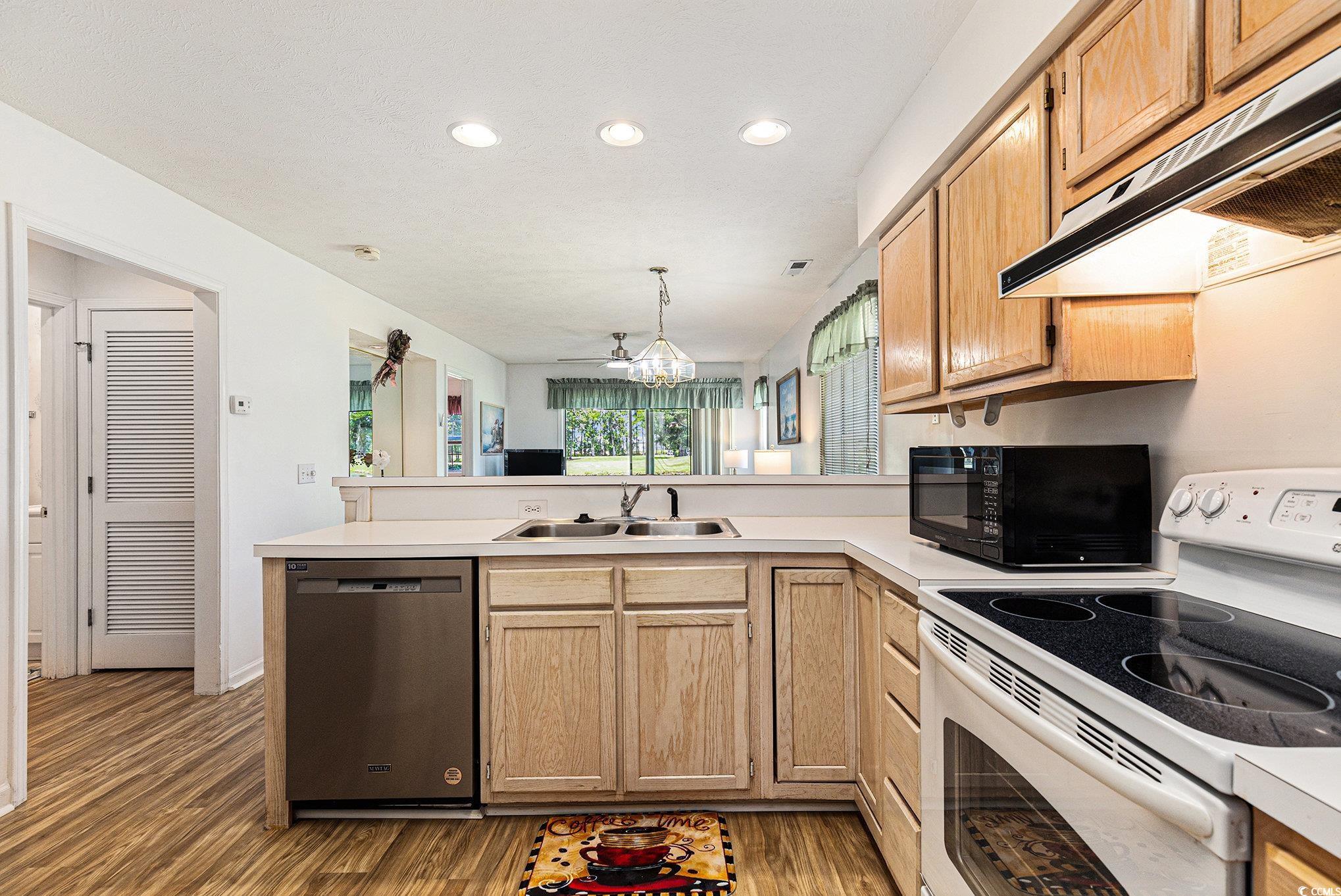 537 White River Dr. Property Photo 8