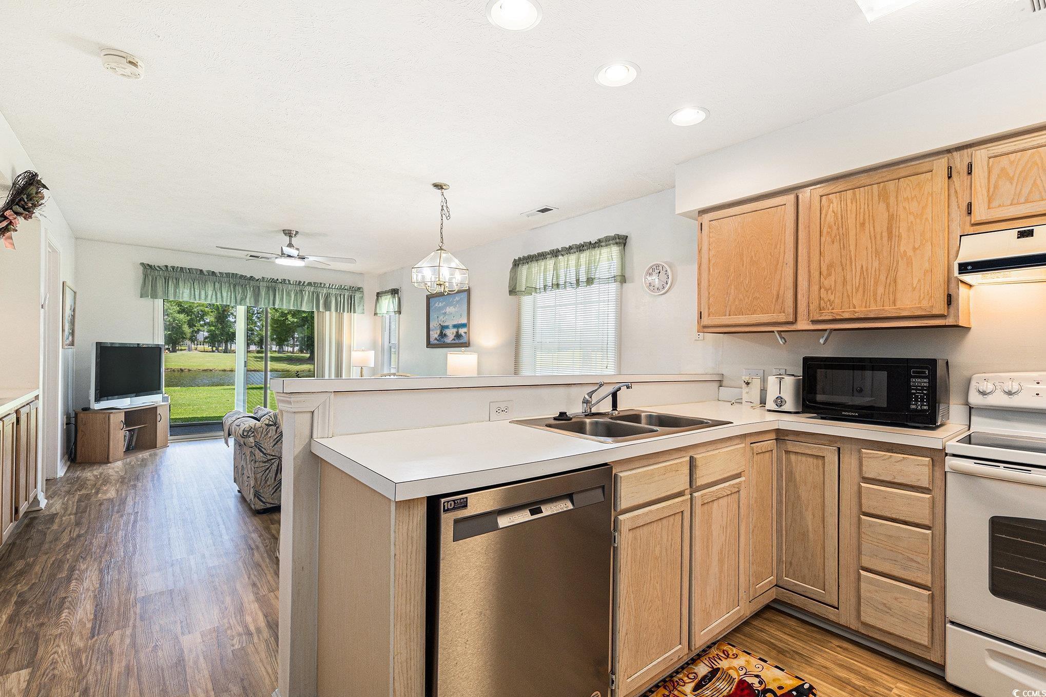 537 White River Dr. Property Photo 9