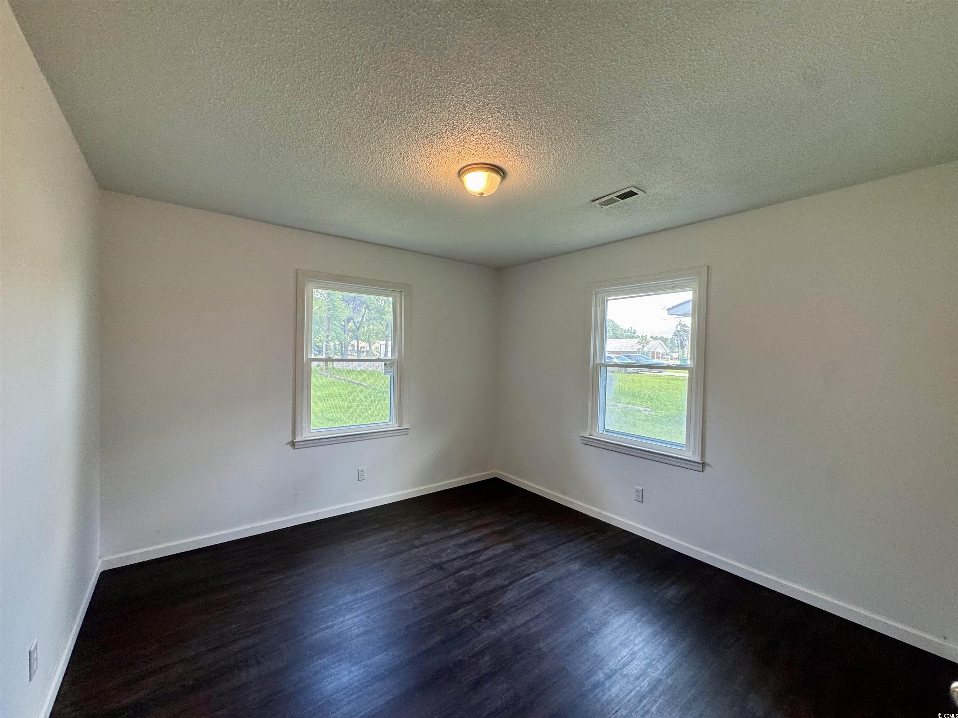 109 S Maple Ave. Property Photo 6