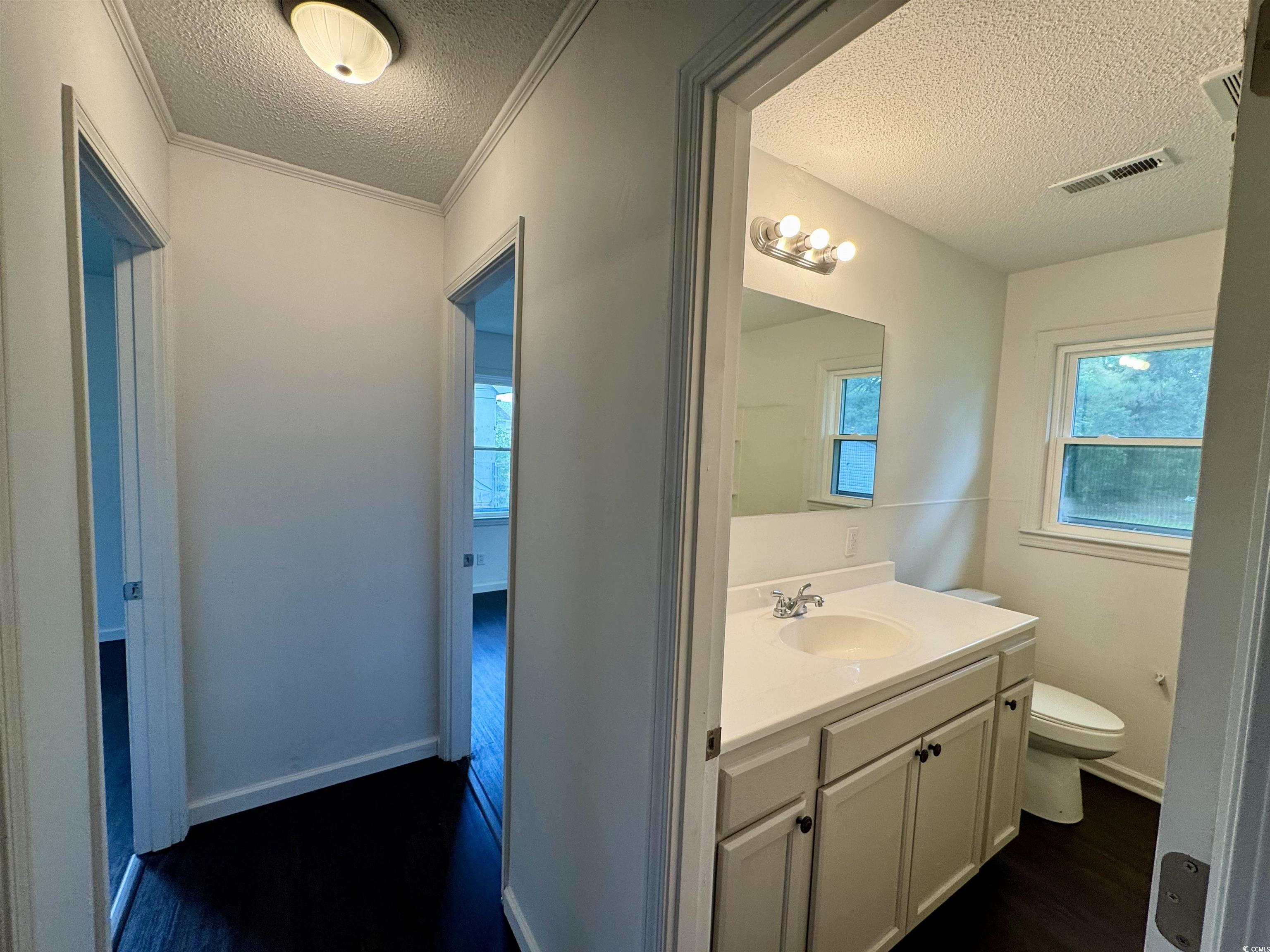 109 S Maple Ave. Property Photo 9