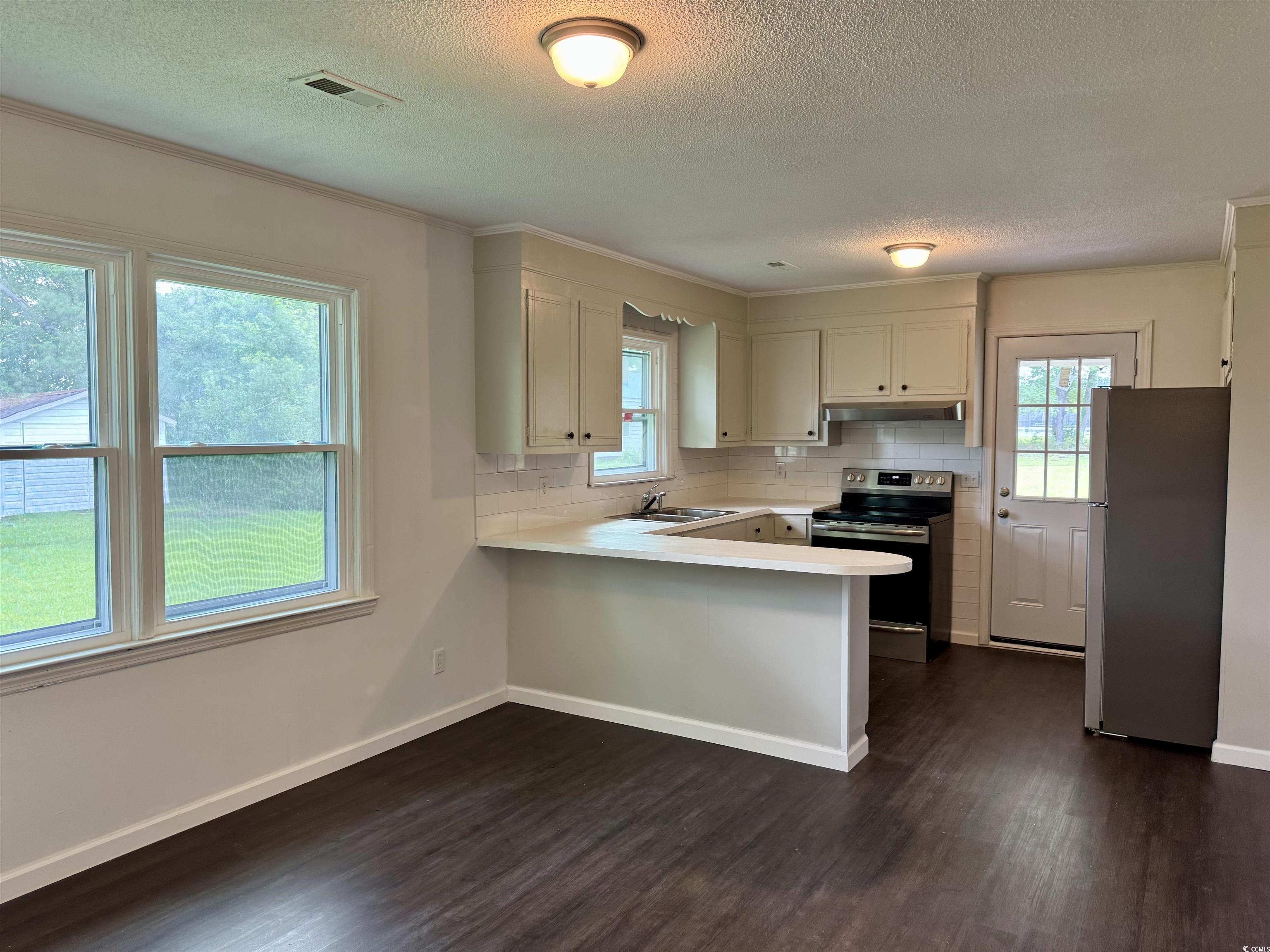 109 S Maple Ave. Property Photo 11