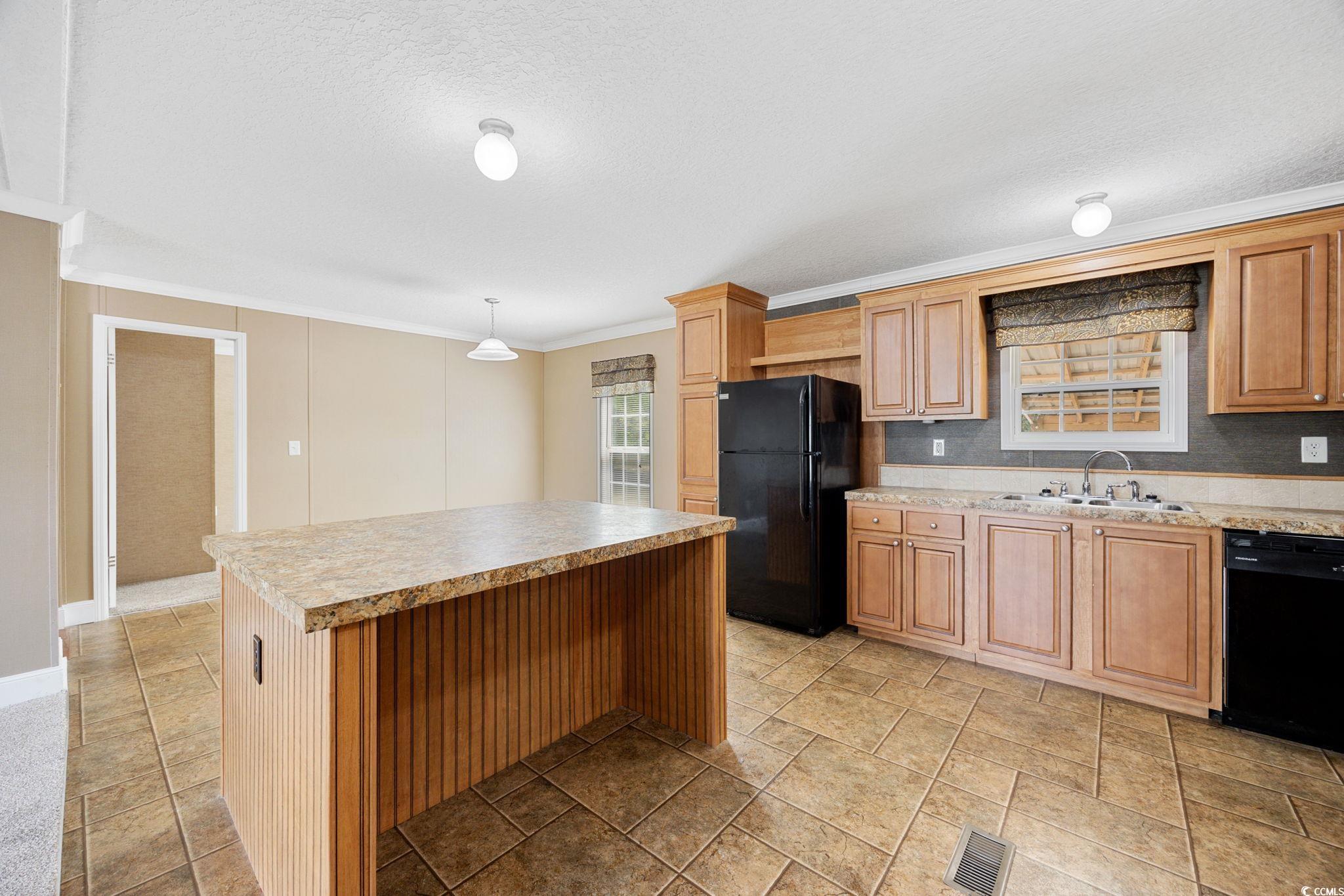 127 Quail Run Rd. Property Photo 11
