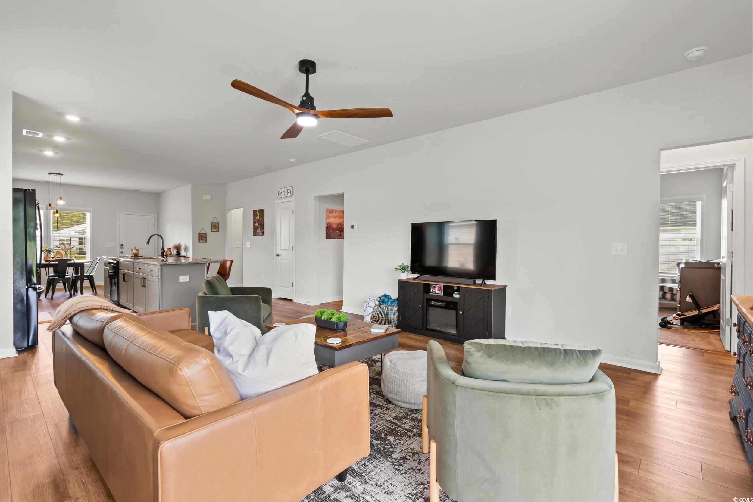 228 Averyville Dr. Property Photo 4