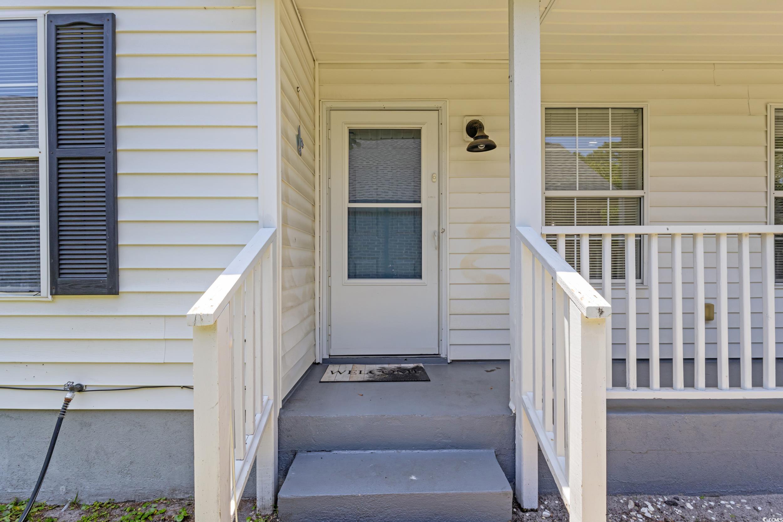 10071 Kings Rd. Property Photo 2