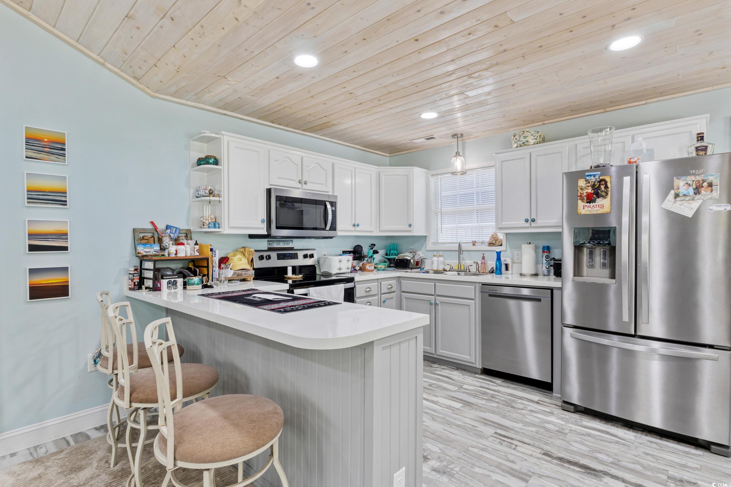 10071 Kings Rd. Property Photo 10