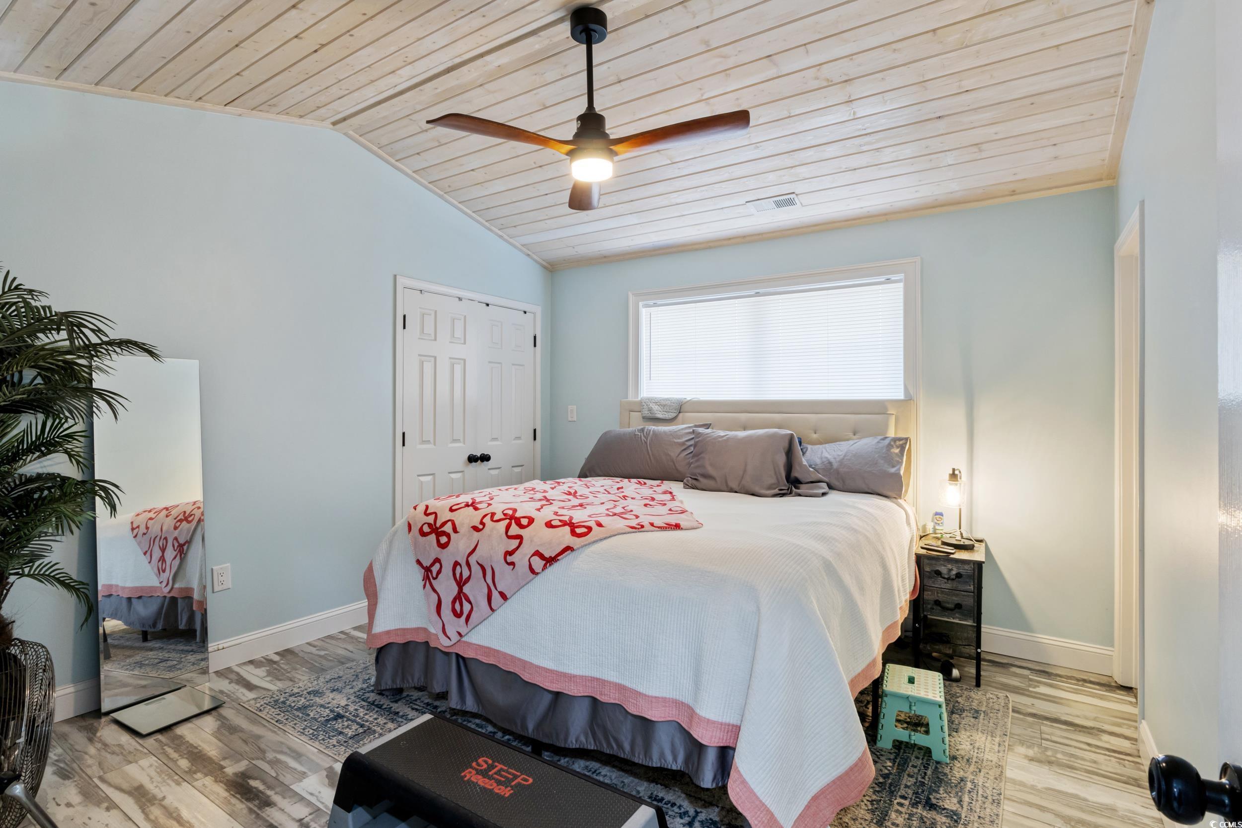 10071 Kings Rd. Property Photo 17
