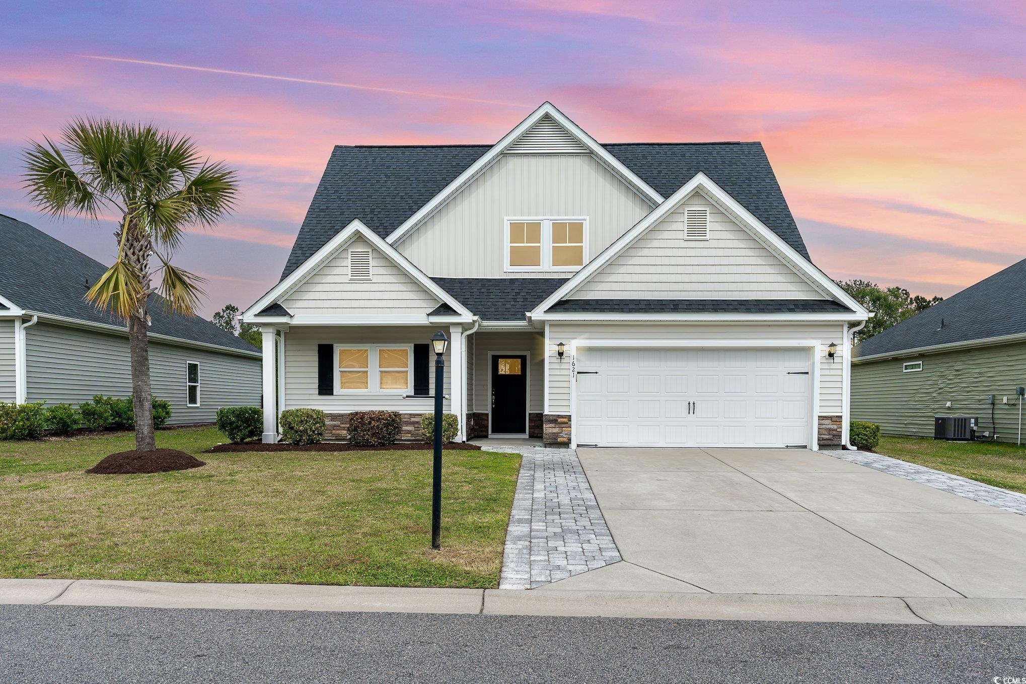 1621 Palmetto Palm Dr.