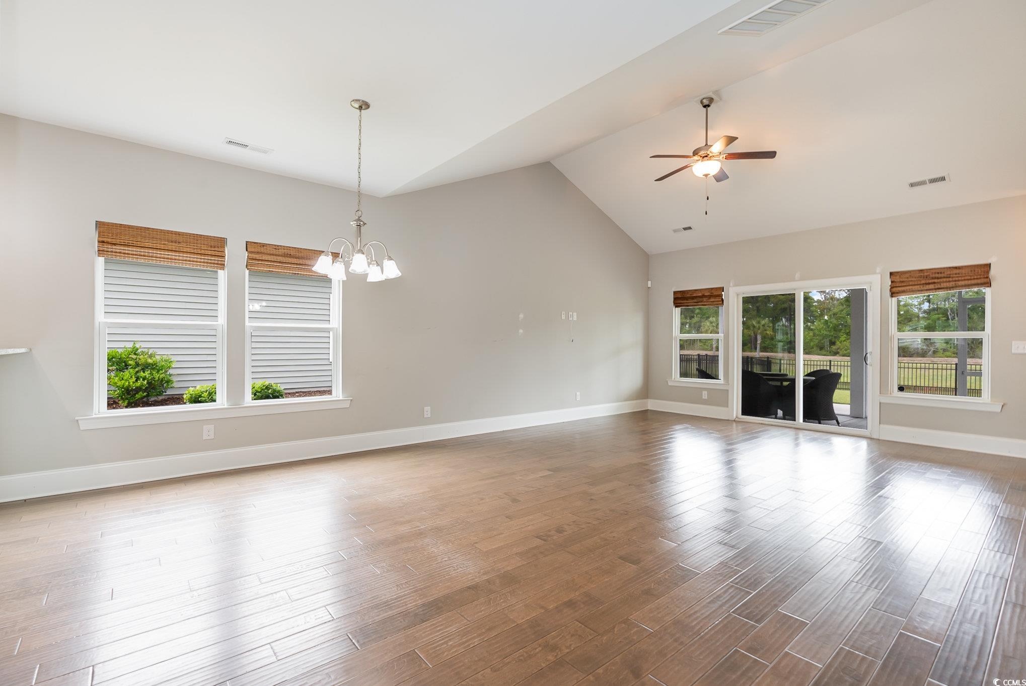 1621 Palmetto Palm Dr. Property Photo 3