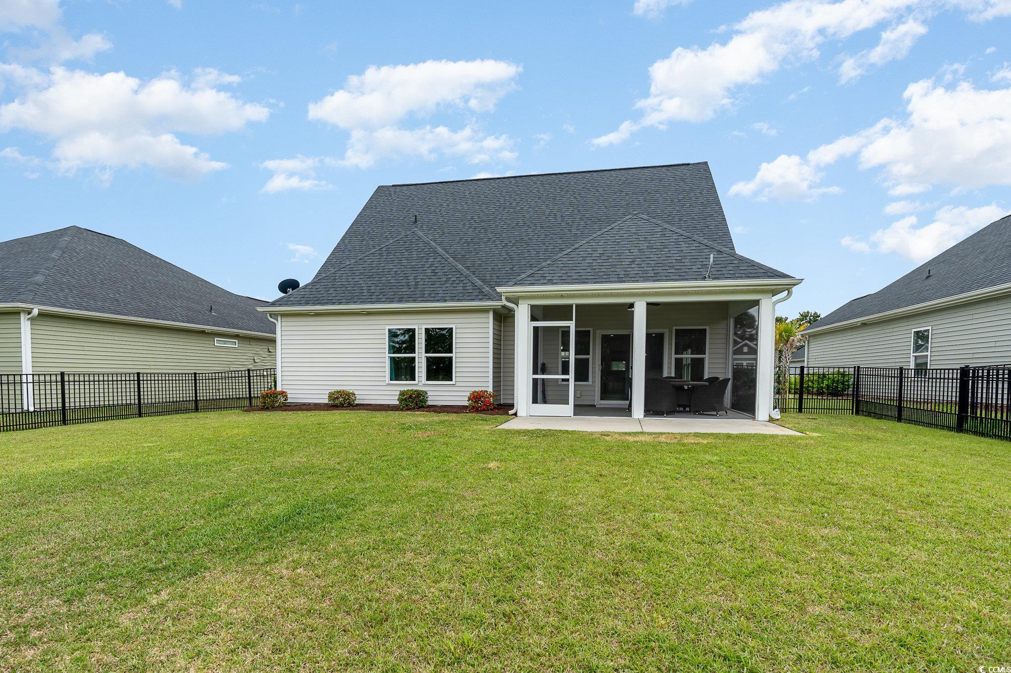 1621 Palmetto Palm Dr. Property Photo 28