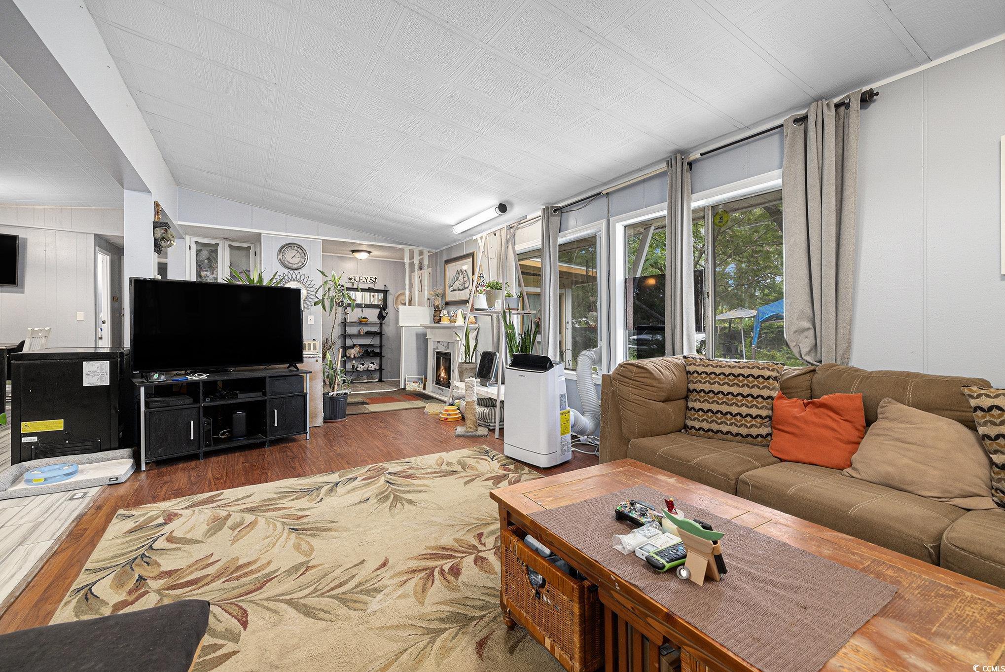 1015 Franks Ln. Property Photo 6