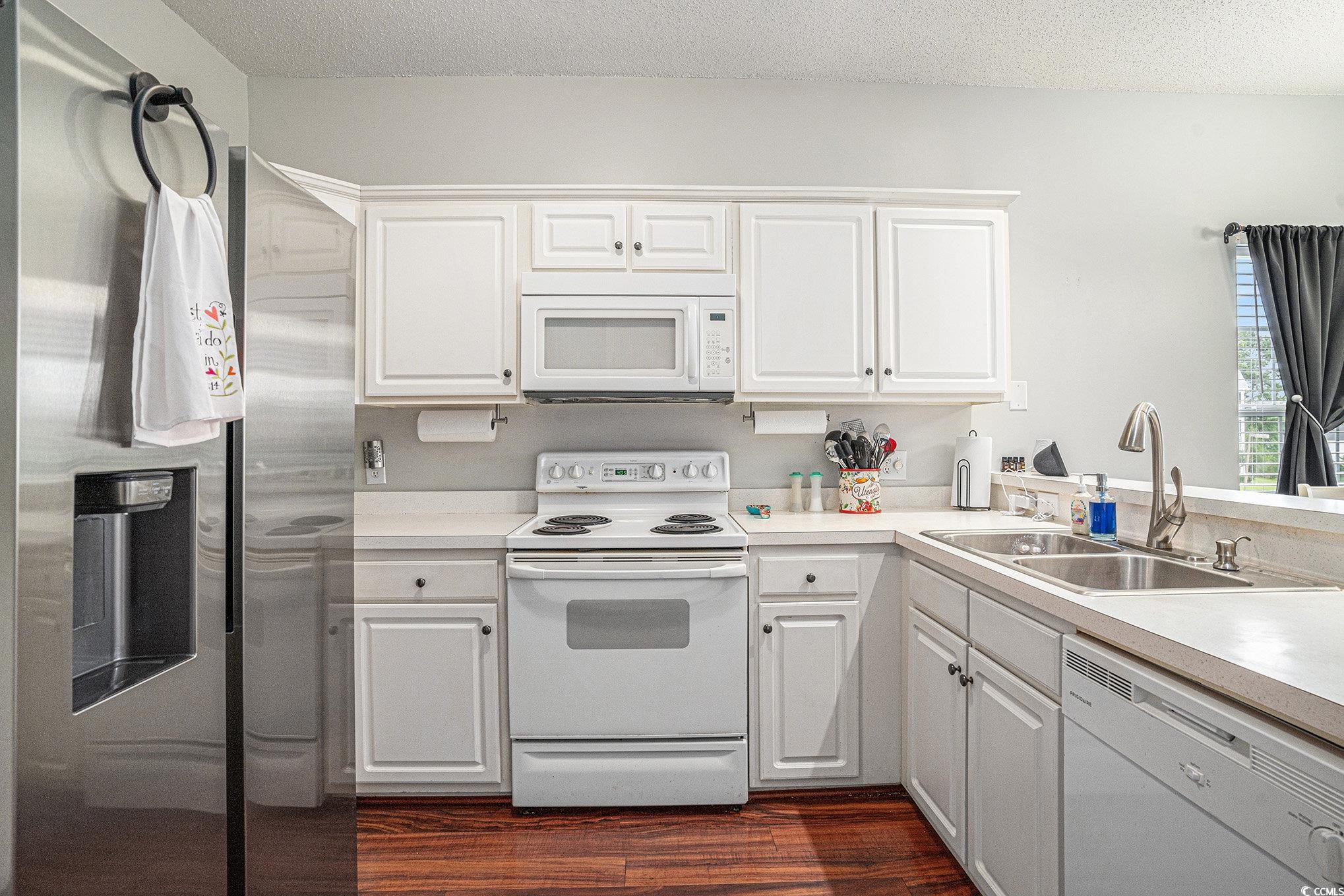 2000 Cross Gate Blvd. Property Photo 8