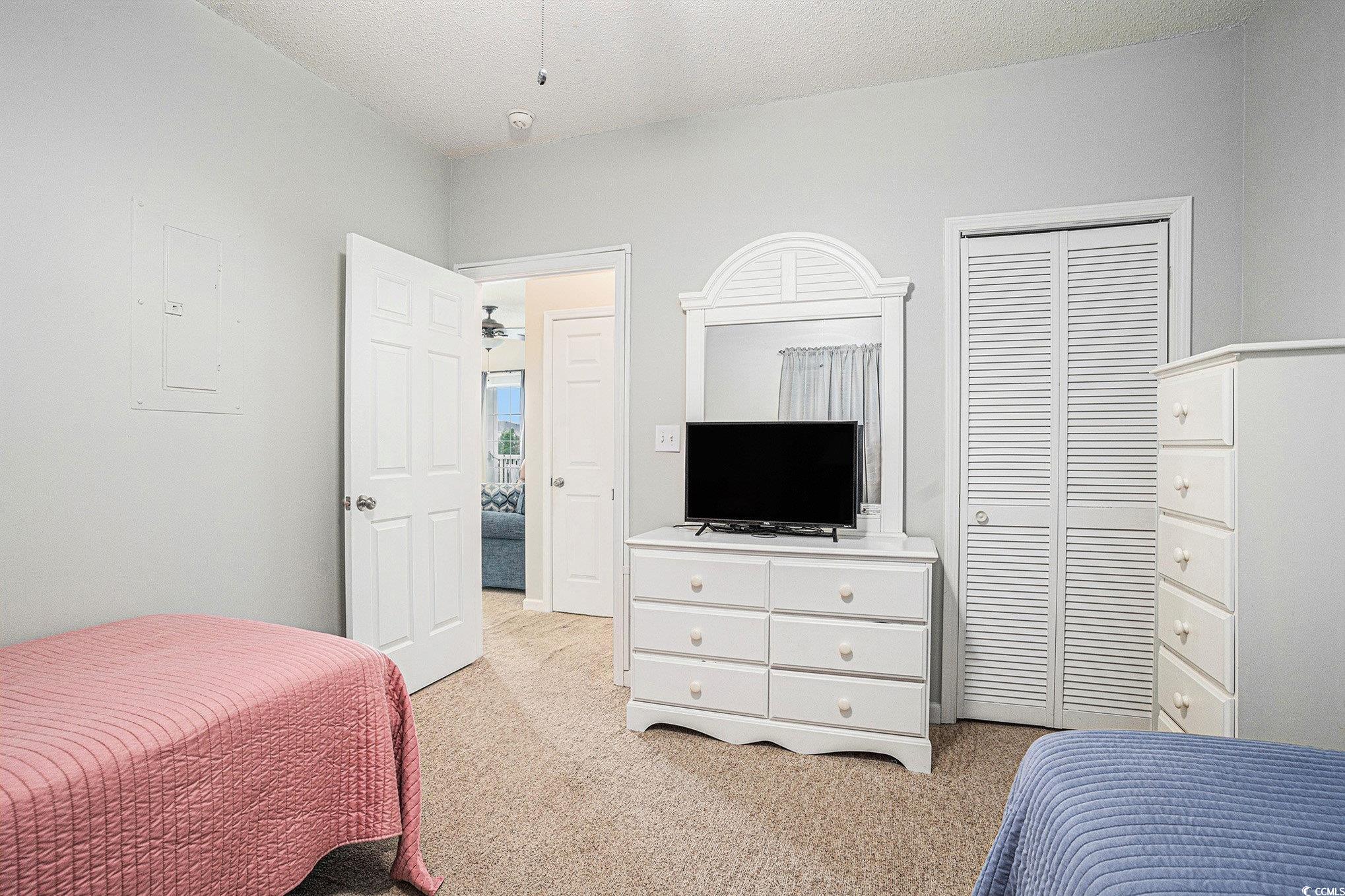 2000 Cross Gate Blvd. Property Photo 17