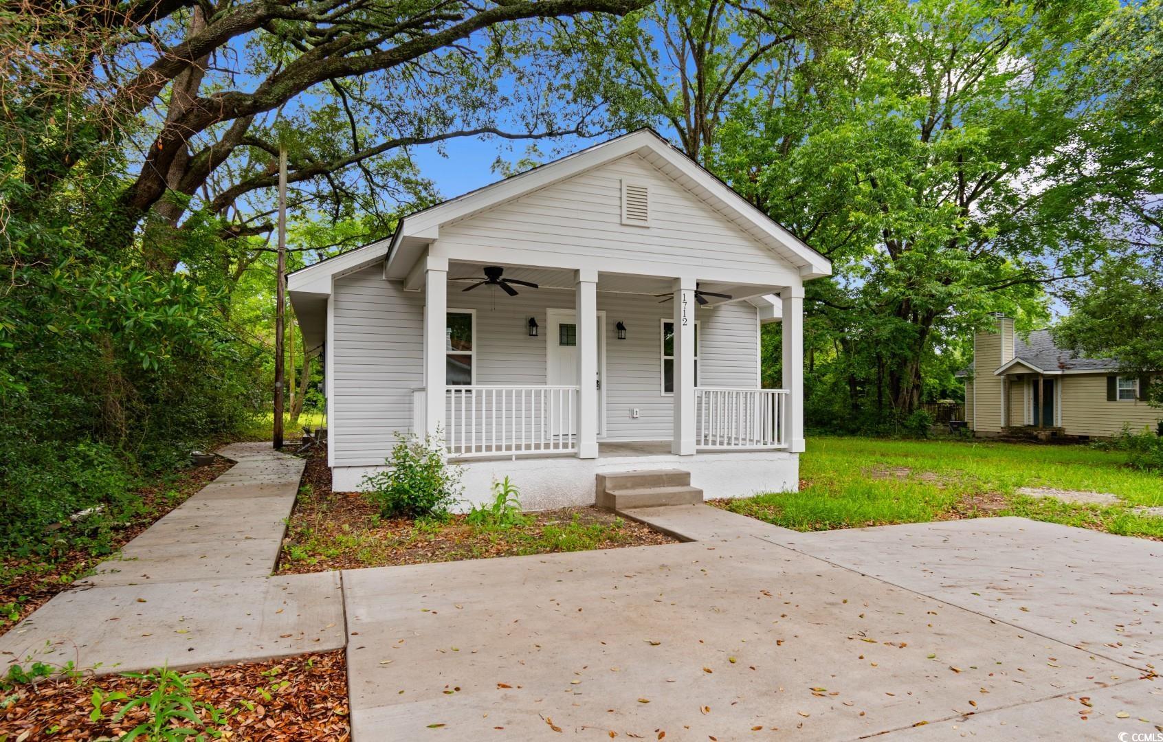 1712 Singleton St. Property Photo 1