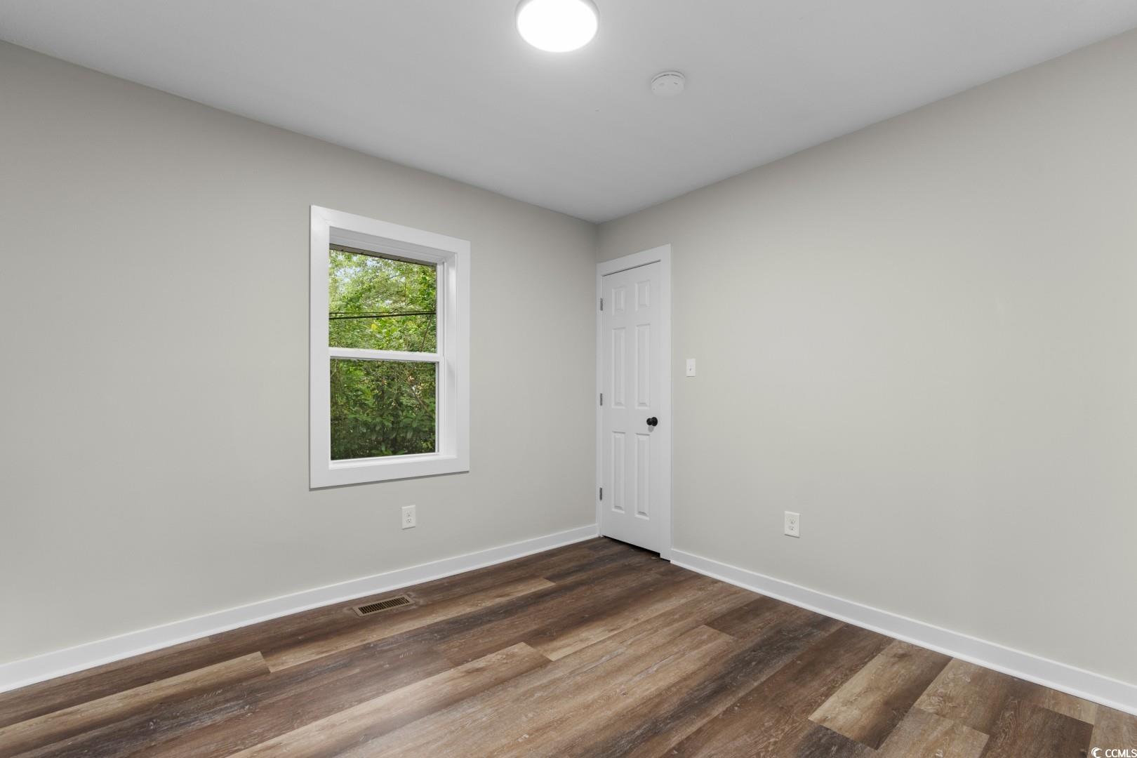 1712 Singleton St. Property Photo 16