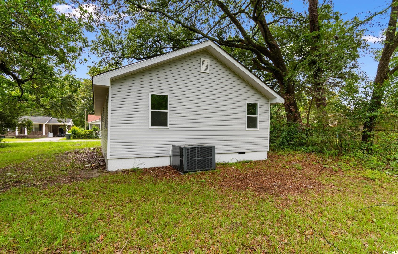 1712 Singleton St. Property Photo 32