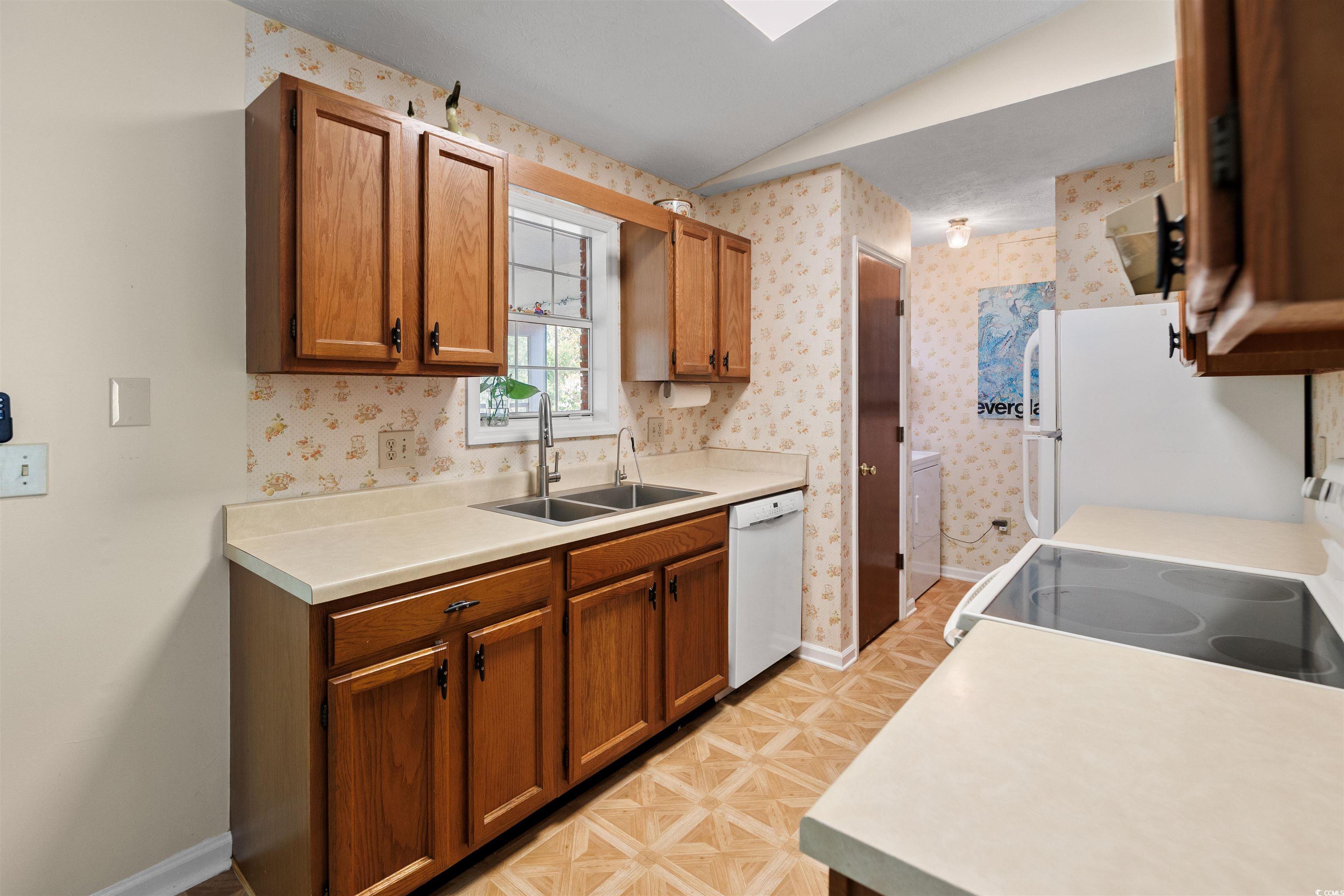 1145 Forest Dr. Property Photo 17