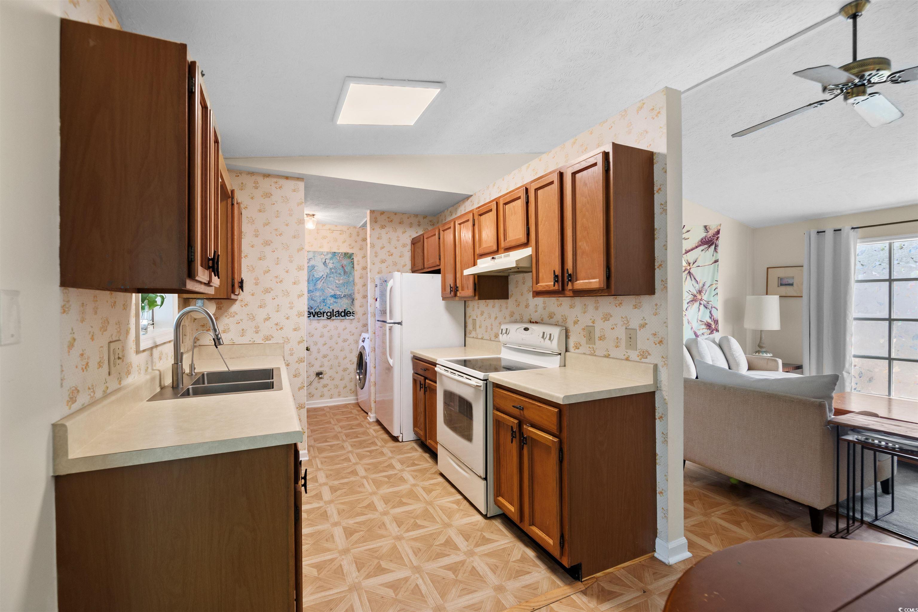 1145 Forest Dr. Property Photo 18