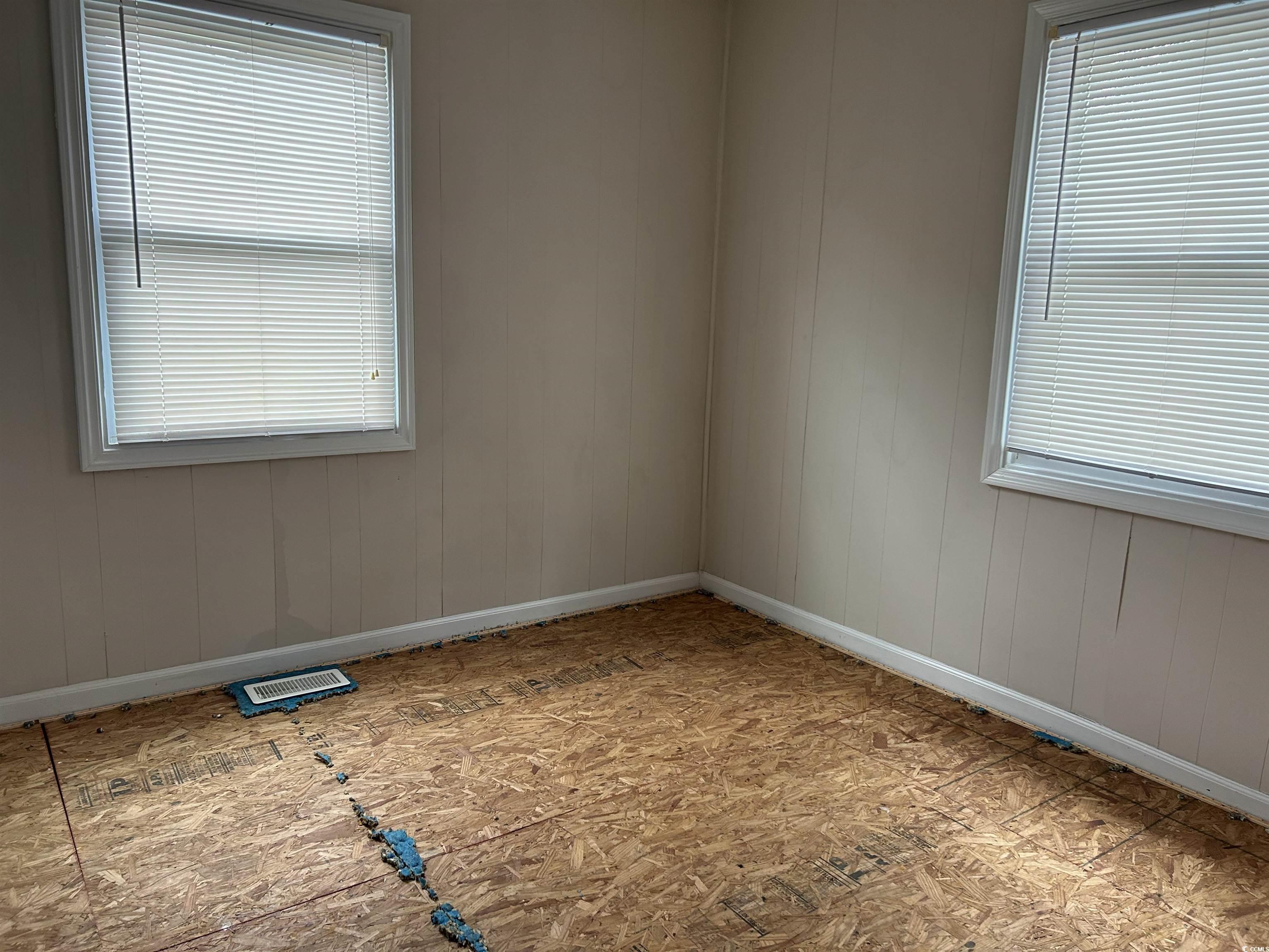 404 E Andrews St. Property Photo 8