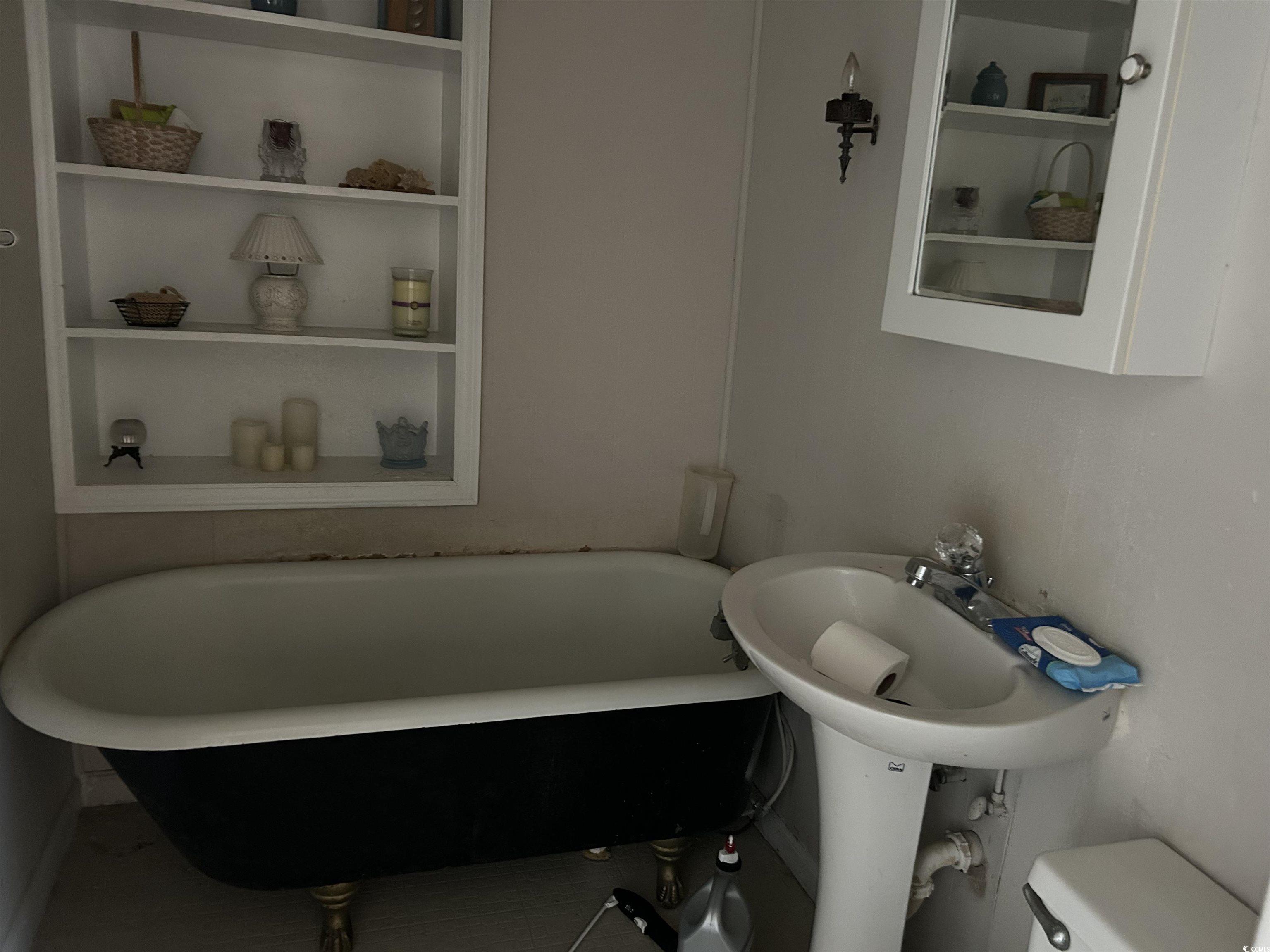 404 E Andrews St. Property Photo 9