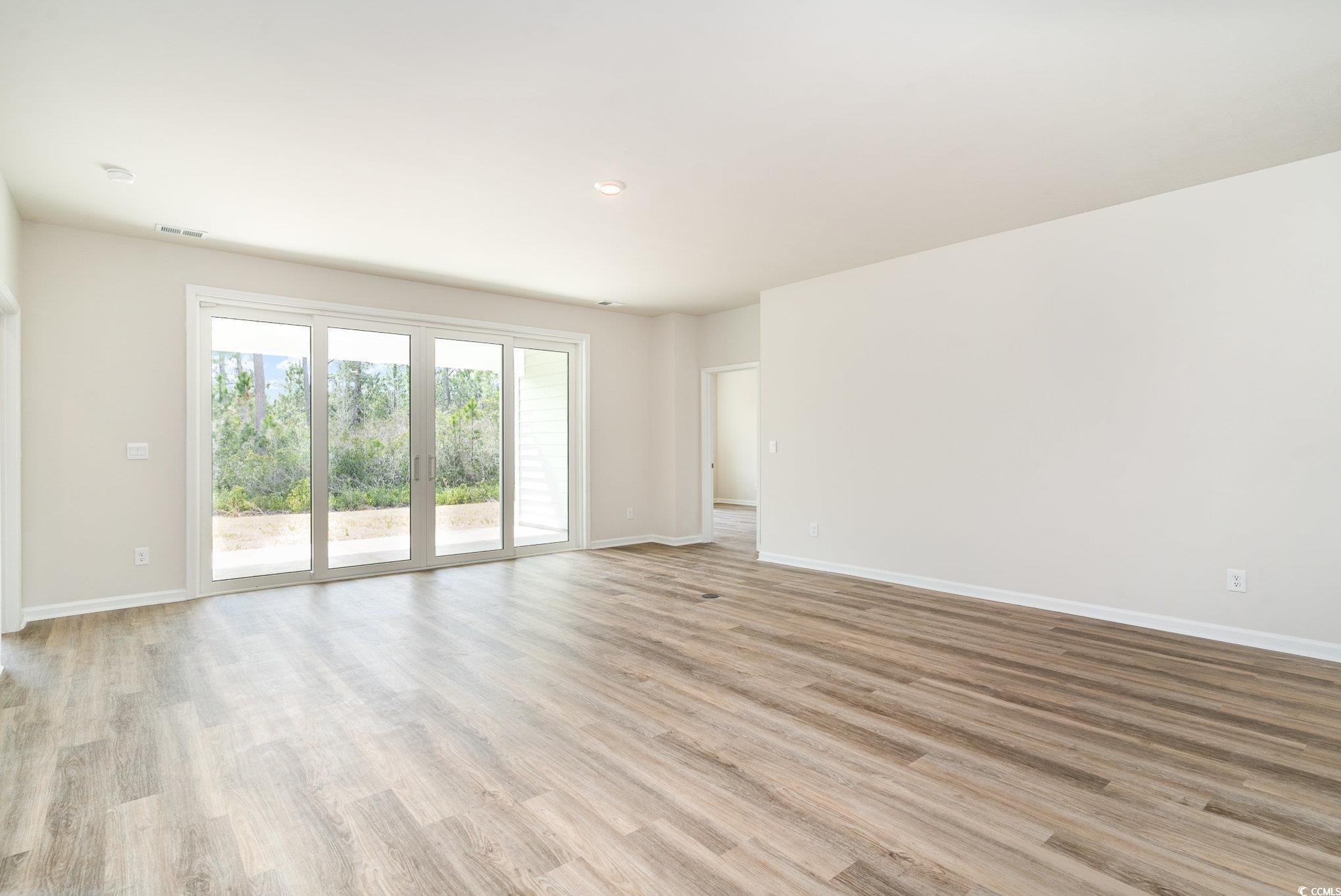 7176 Shooting Star Way Property Photo 3