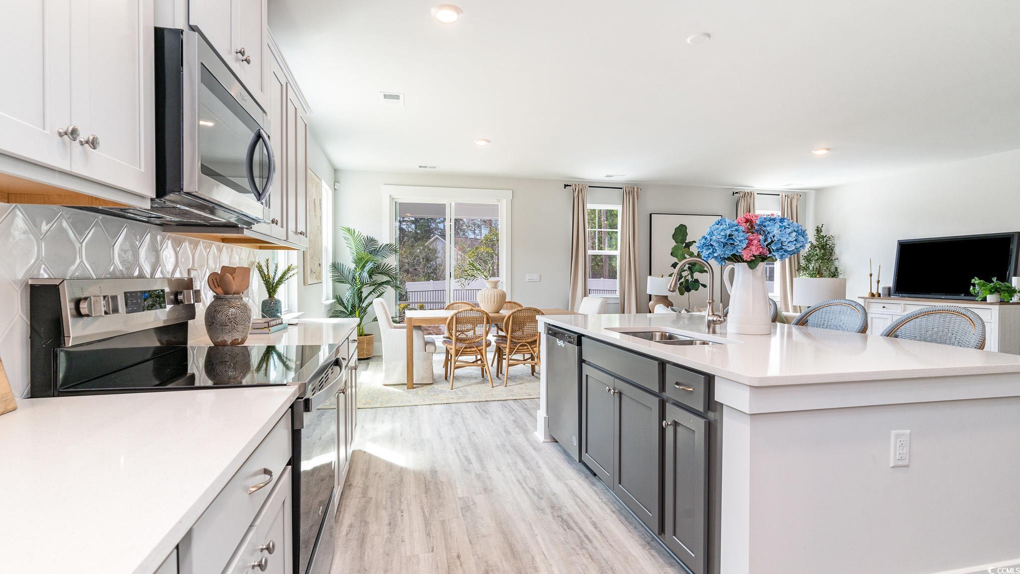 7123 Shooting Star Way Property Photo 12