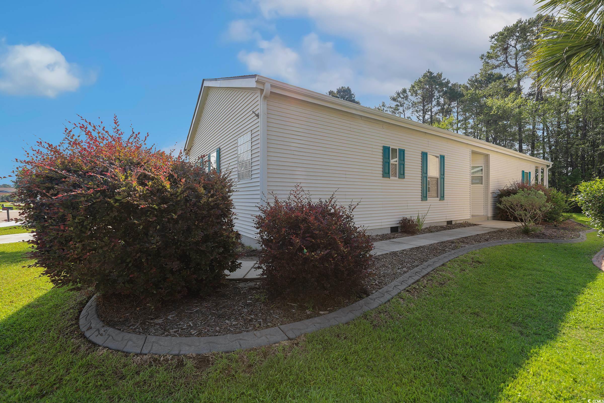 628 Lake Estates Ct. Property Photo 2