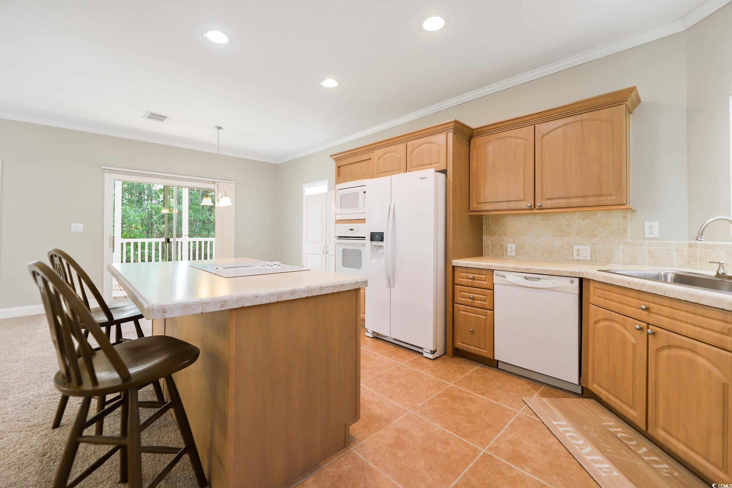 628 Lake Estates Ct. Property Photo 10