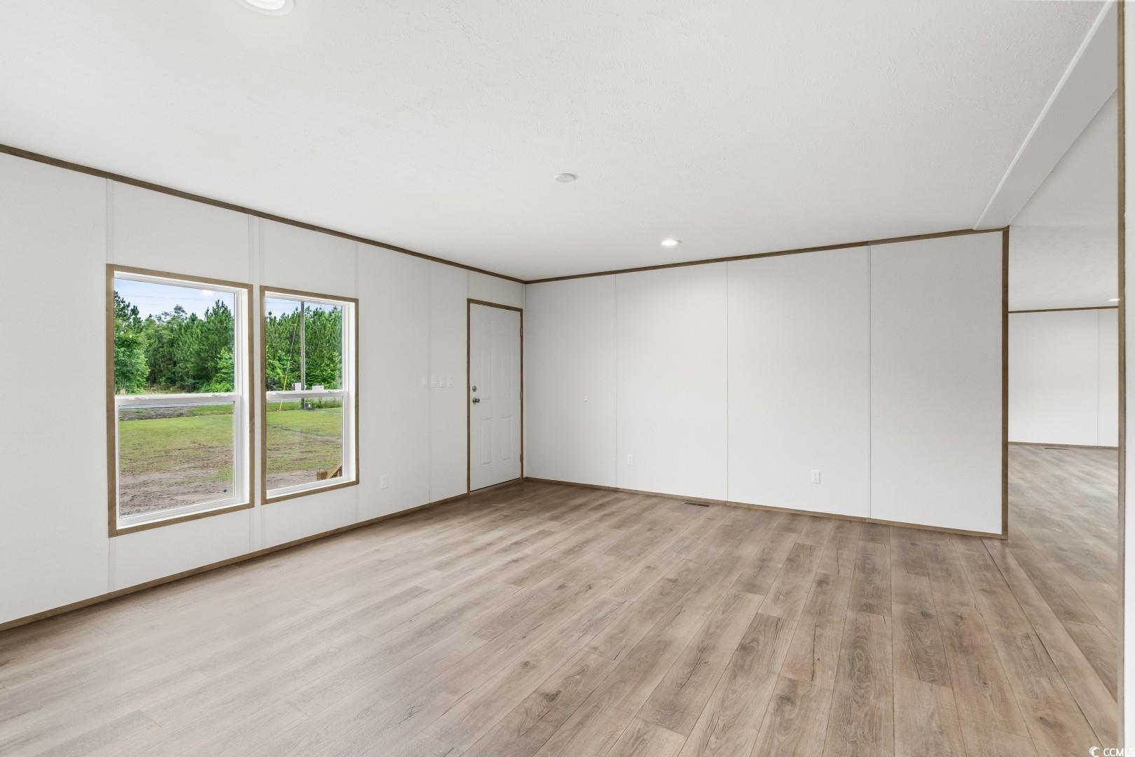 2902 S Highway 41a Property Photo 5