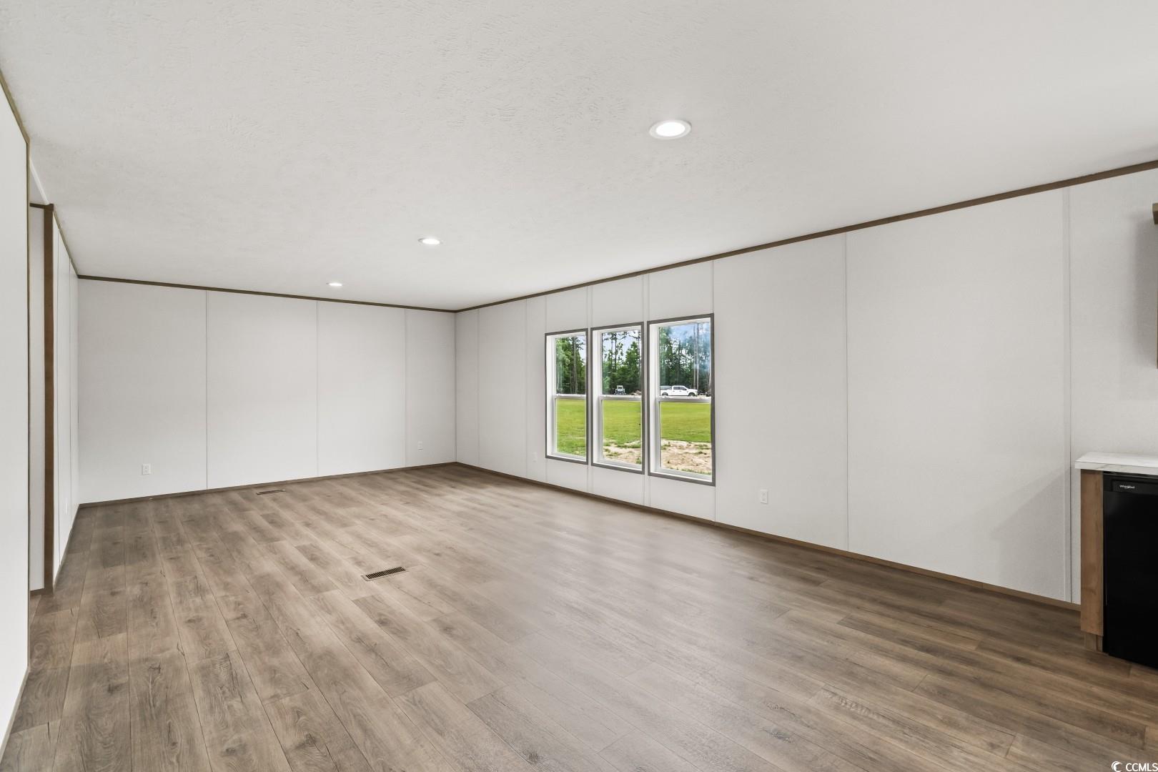 2902 S Highway 41a Property Photo 9