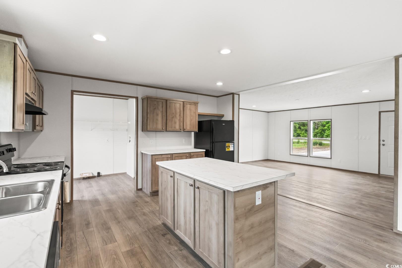 2902 S Highway 41a Property Photo 13