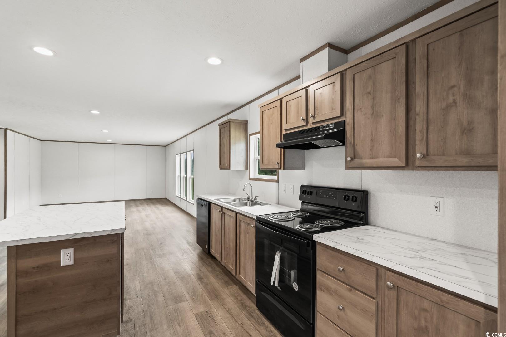 2902 S Highway 41a Property Photo 17