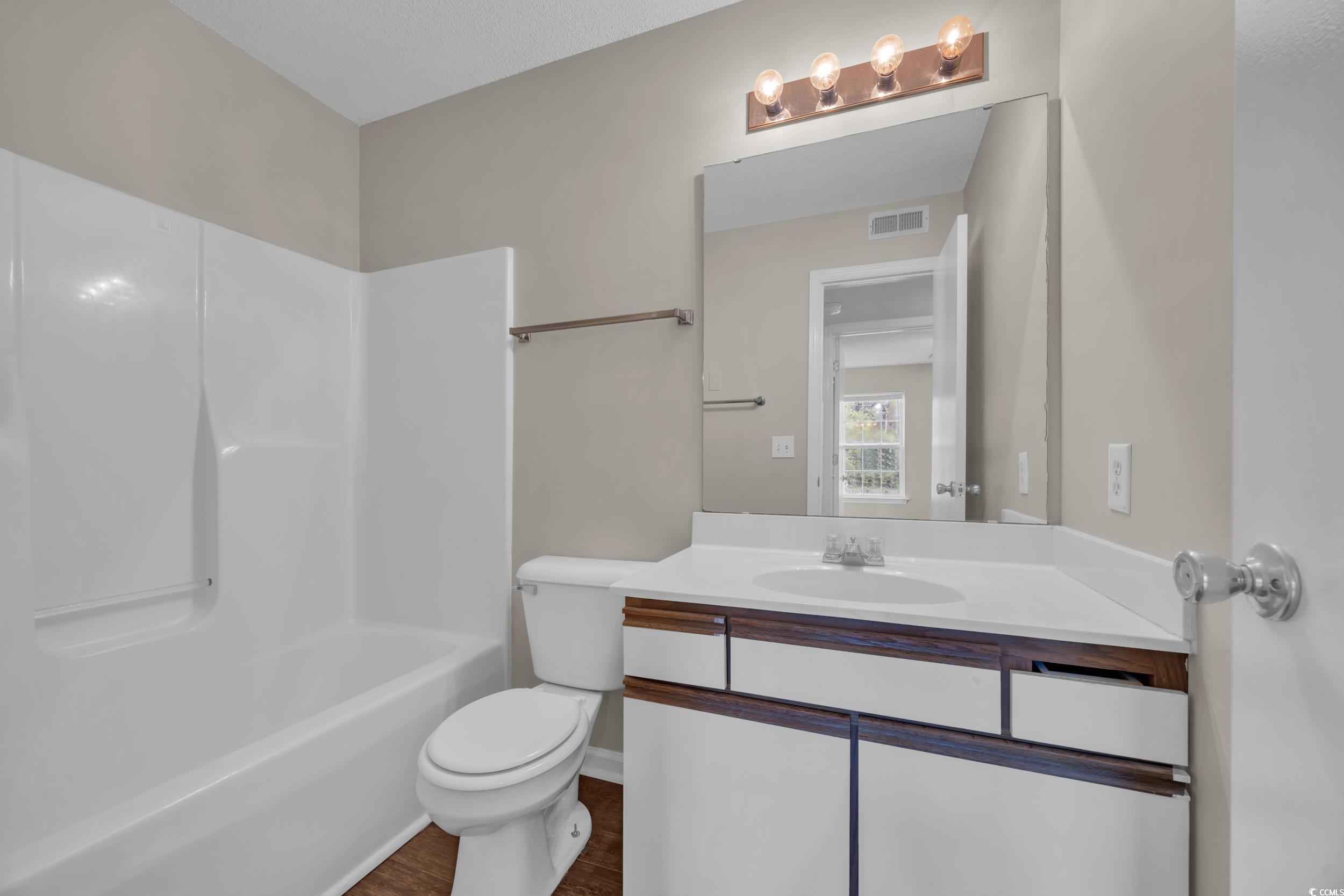 8658 Southbridge Dr. Property Photo 18