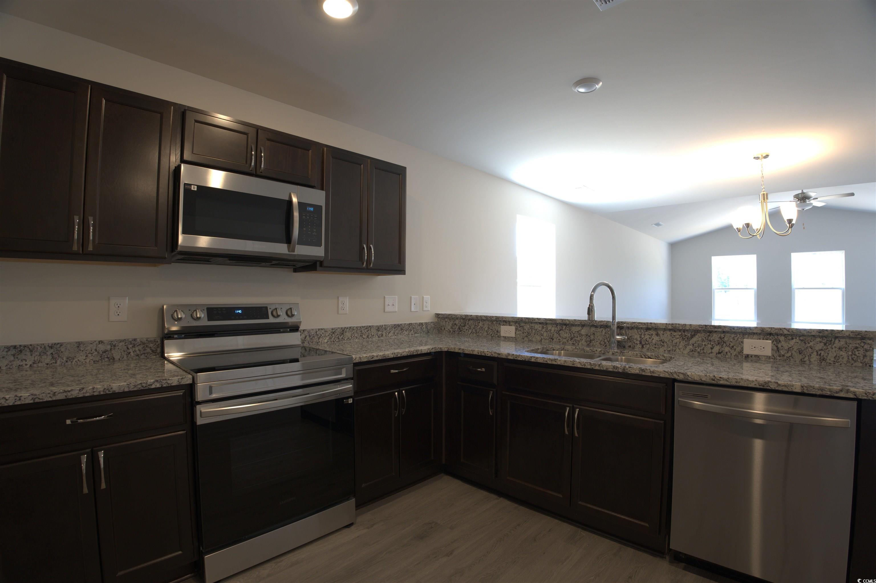 5721 S Highway 41 Property Photo 5